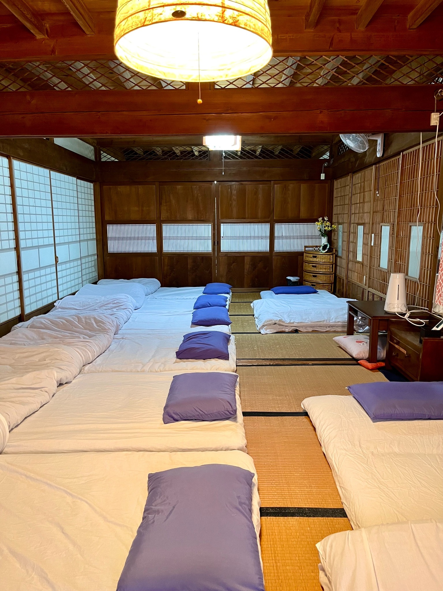 襖と撮ると16畳の大部屋