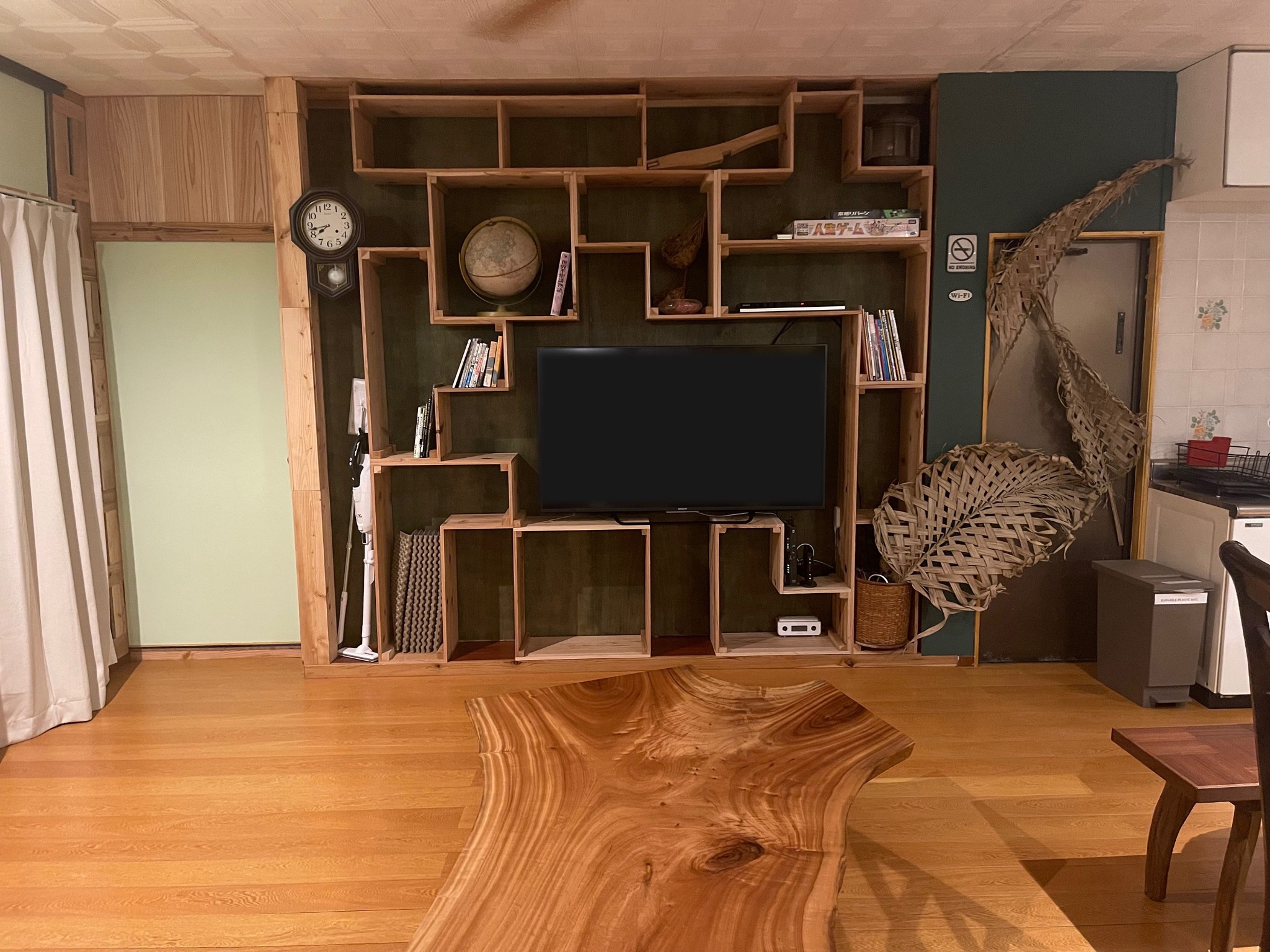 ・55型の大型テレビやBluetoothスピーカーなど設備も充実◎