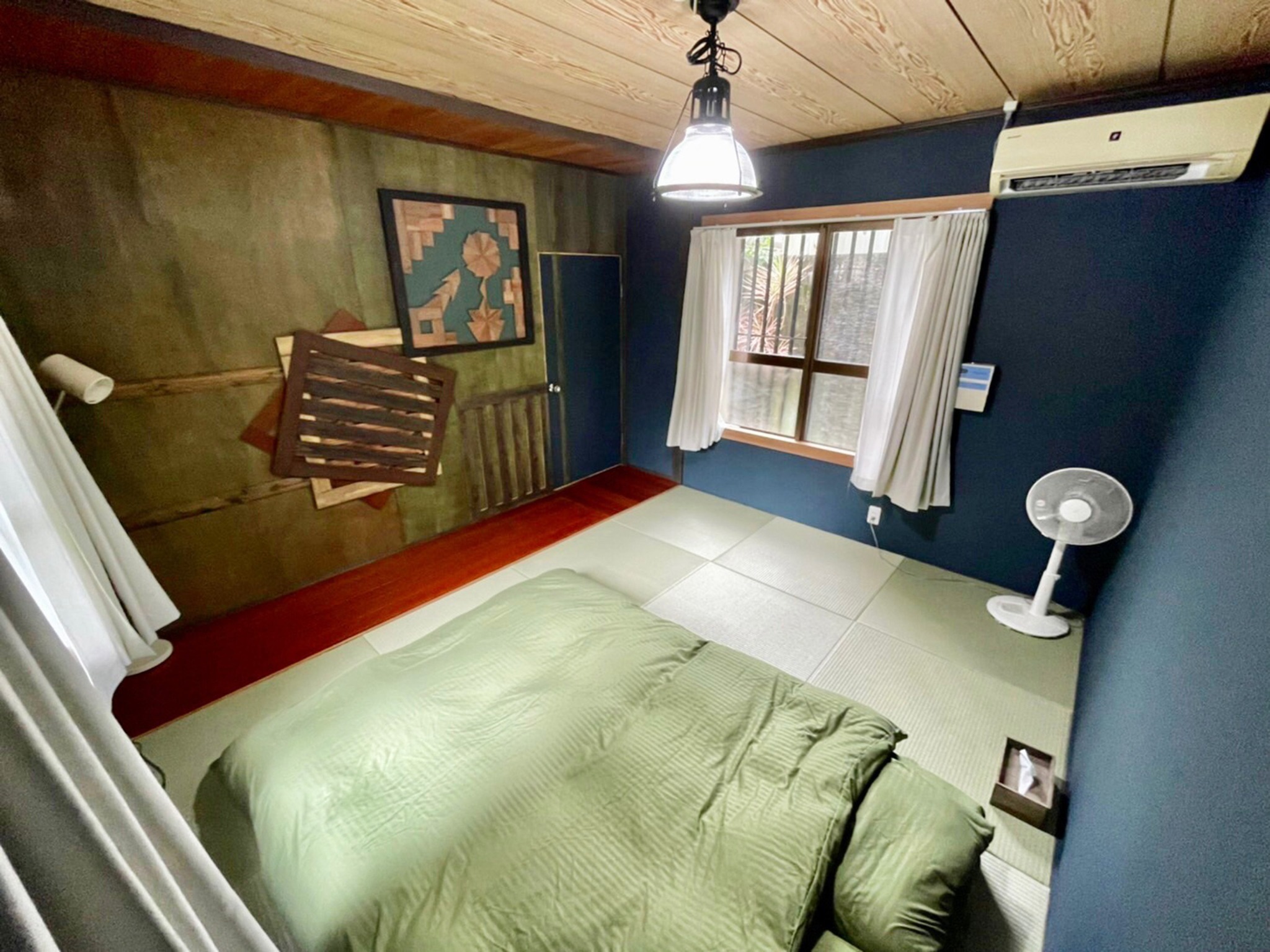 ・【寝室】寝心地の良いマットレスでゆっくりと旅の疲れを癒してください