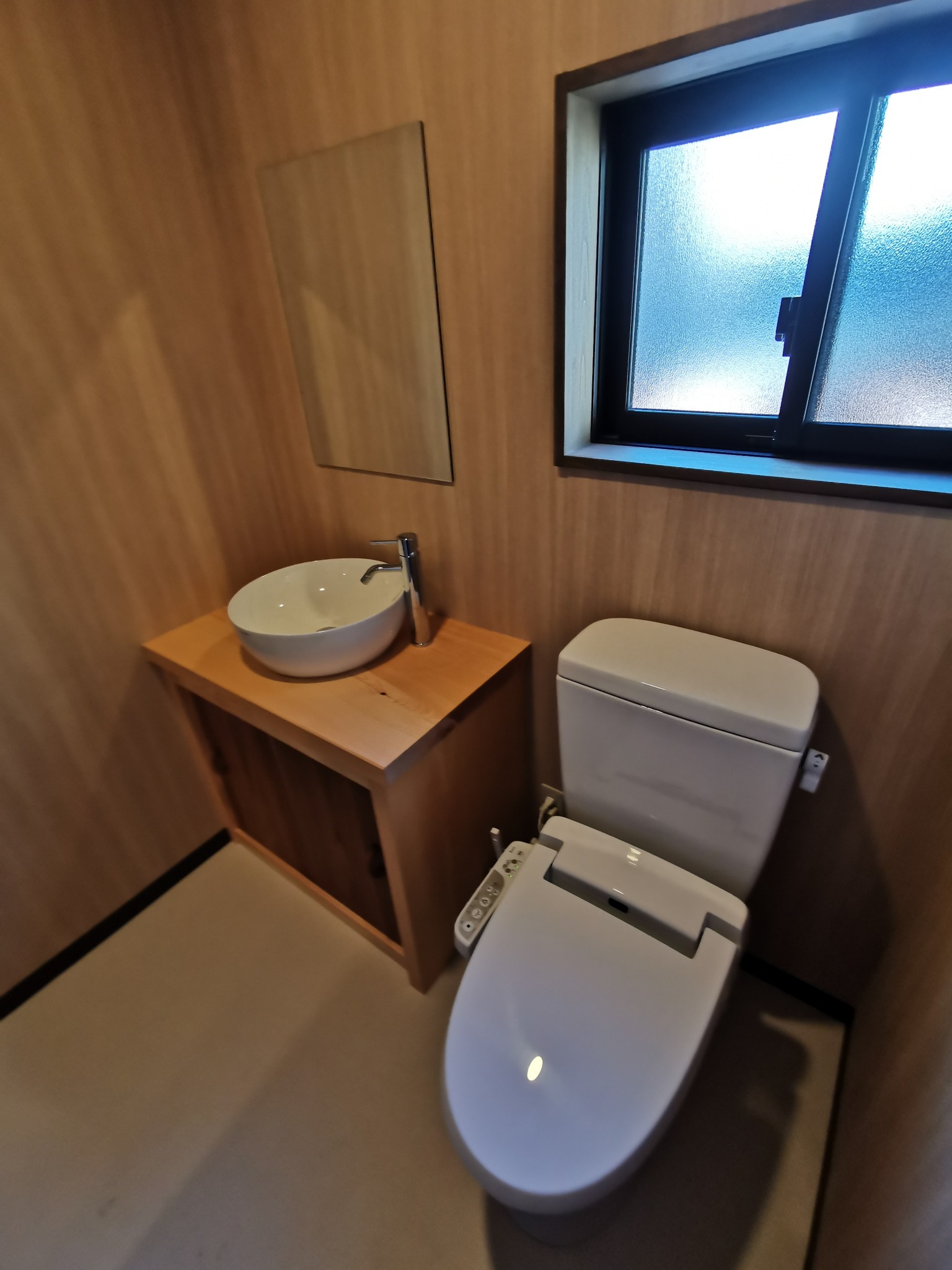 2階トイレ Toilet on 2nd floor