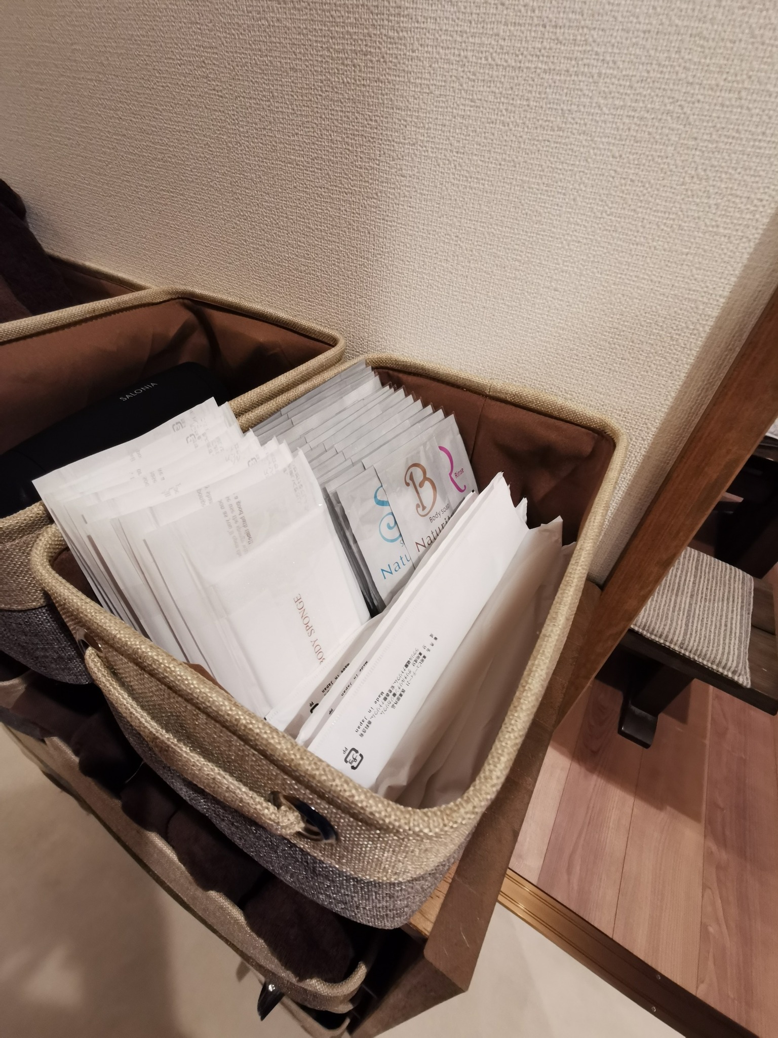 歯ブラシ、シャンプー、ボディソープ、ボディブラシご自由にお使いください。