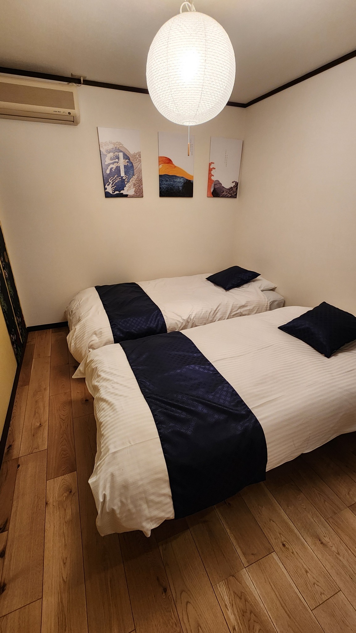 Bedroom A 2 single beds