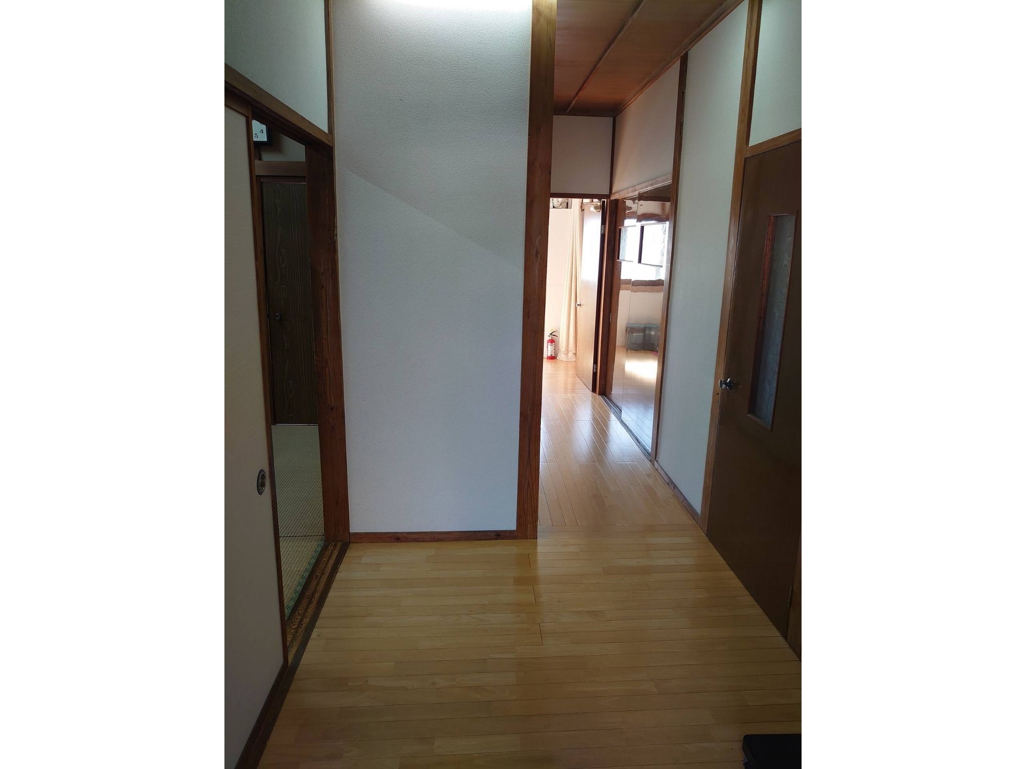 T-Port House 8 min walk to shopping mall FAVORE