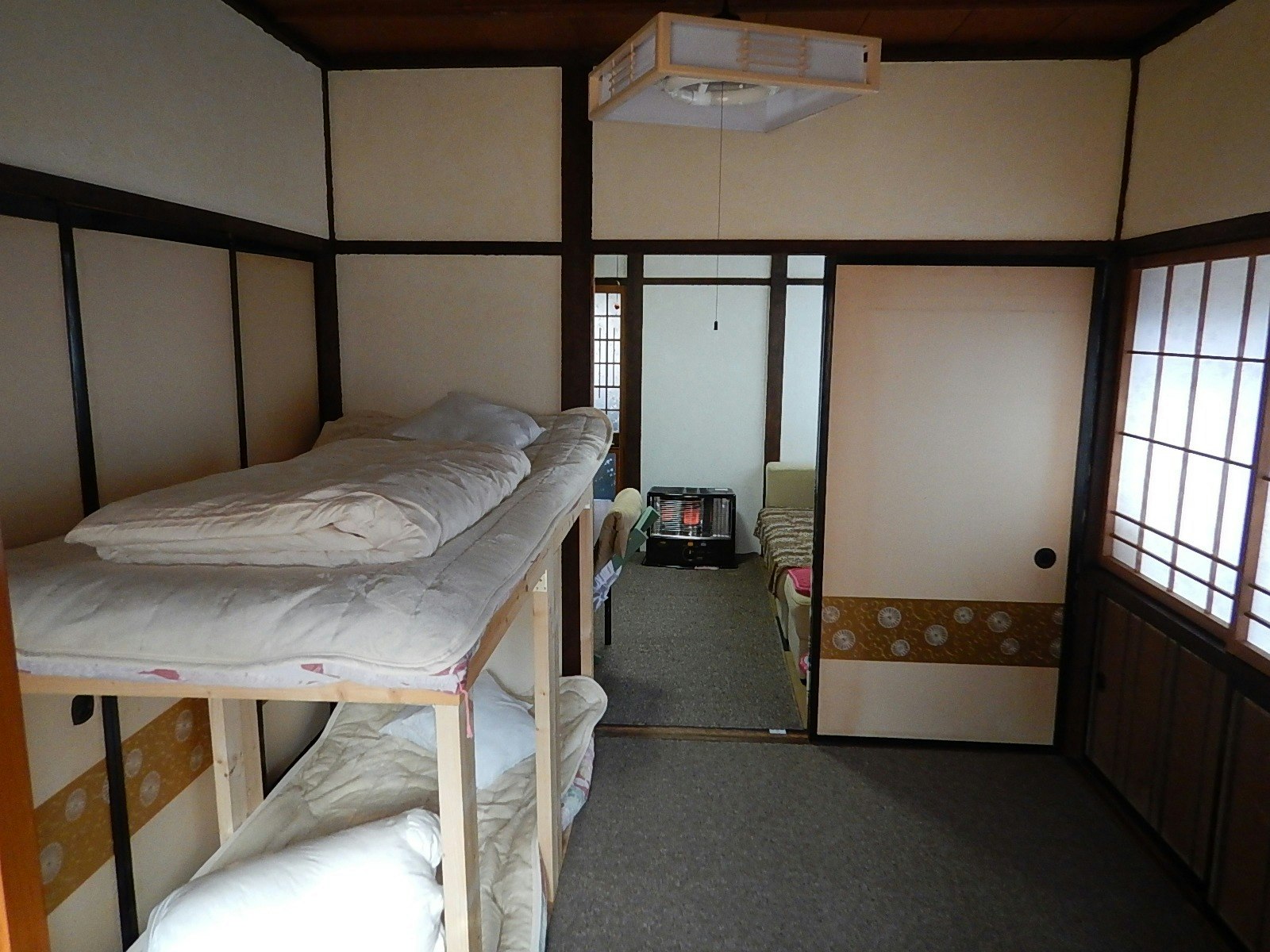 【相部屋1人1ベッド利用】盛岡駅西口8分、自炊可能、駐車場要予約