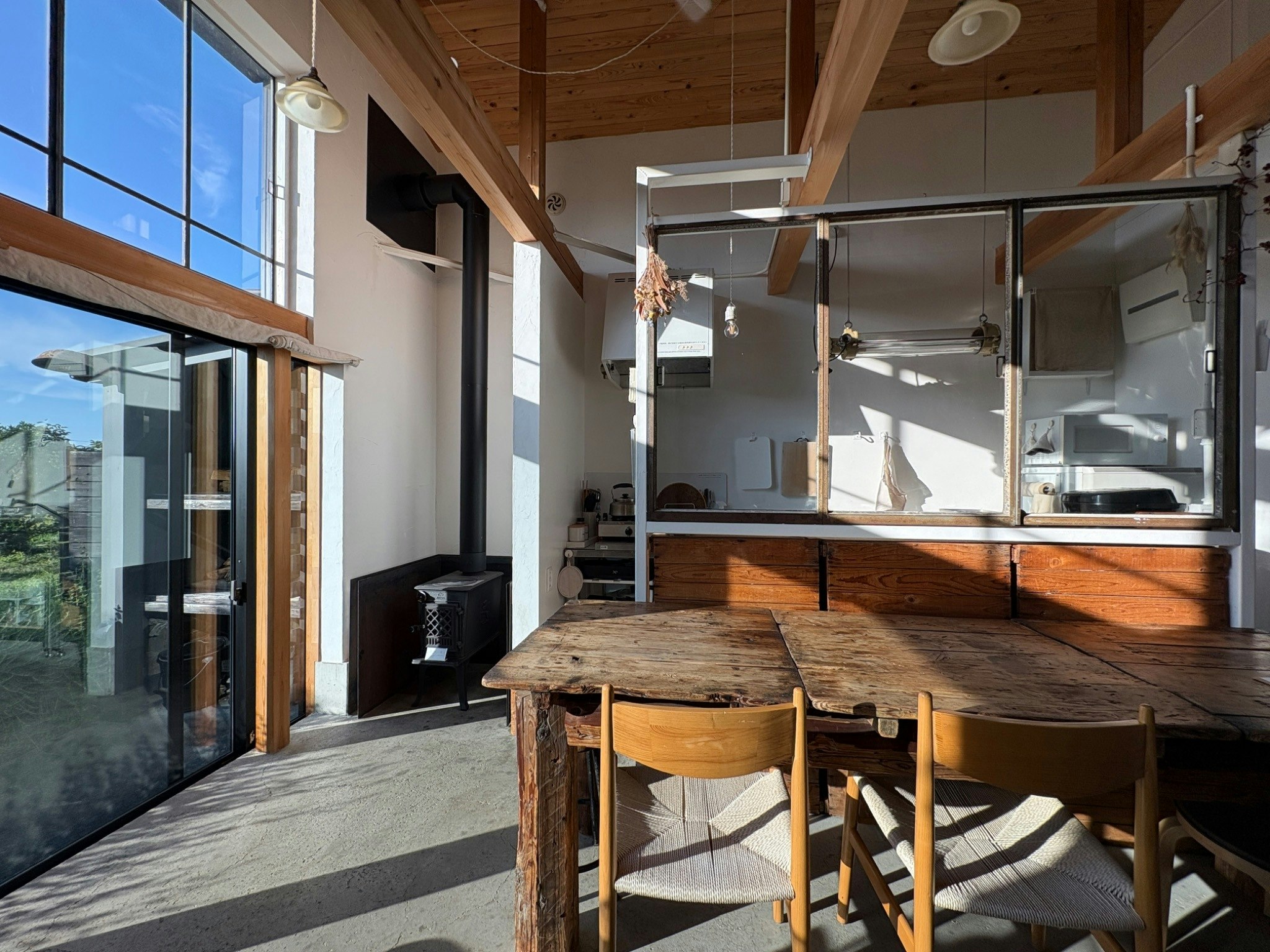 一棟貸し癒しの農泊「ハナレ ロクツキ 」音響ウッドスピーカー、伊勢神宮・多気VISON 車で25分