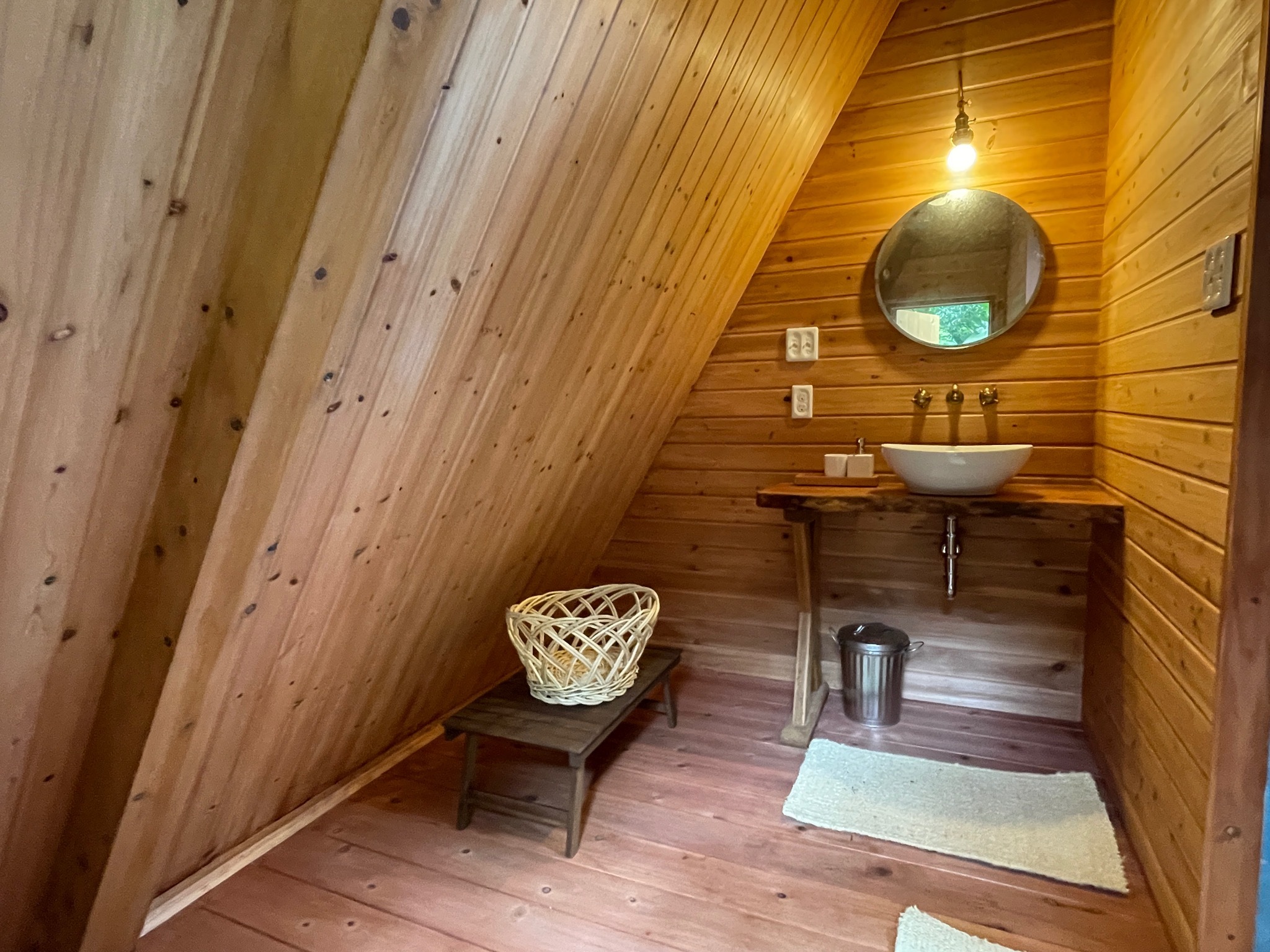 ＲＡＩＮＢＯＷ　ＦＯＲＥＳＴ　Ｐｅｒｍａｃｕｌｔｕｒｅ　ｆｉｅｌｄ【Ｖａｃａｔｉｏｎ　ＳＴＡＹ提供】 写真2