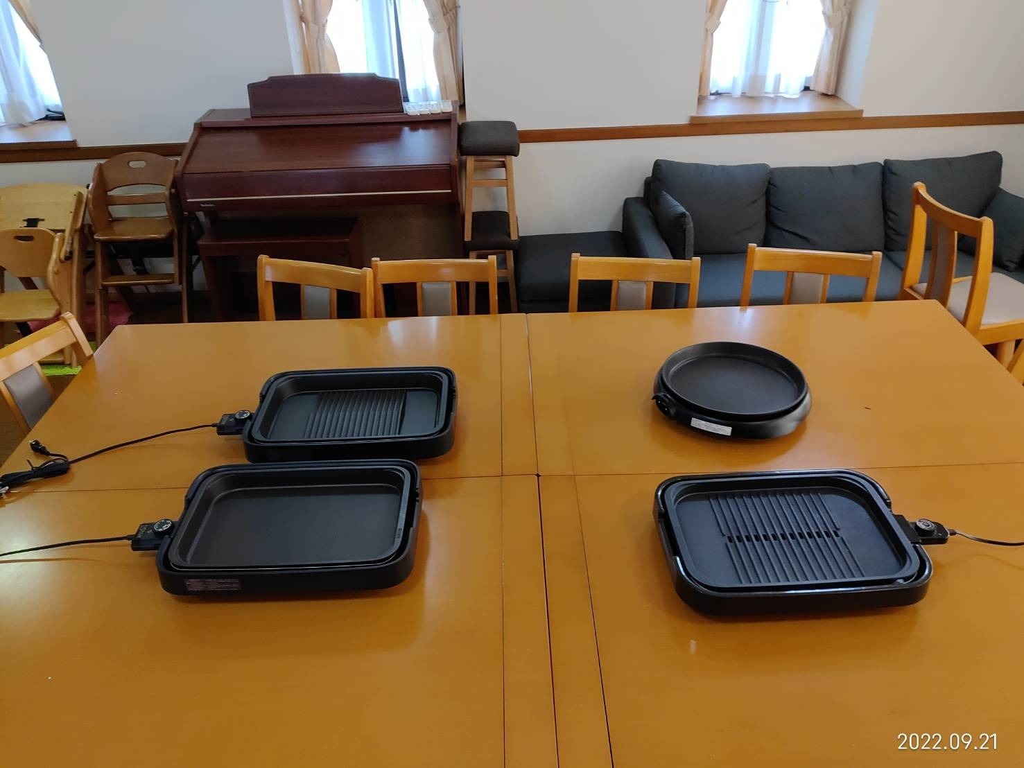 ダイニングルームでホットプレート 鍋などで調理していただけます