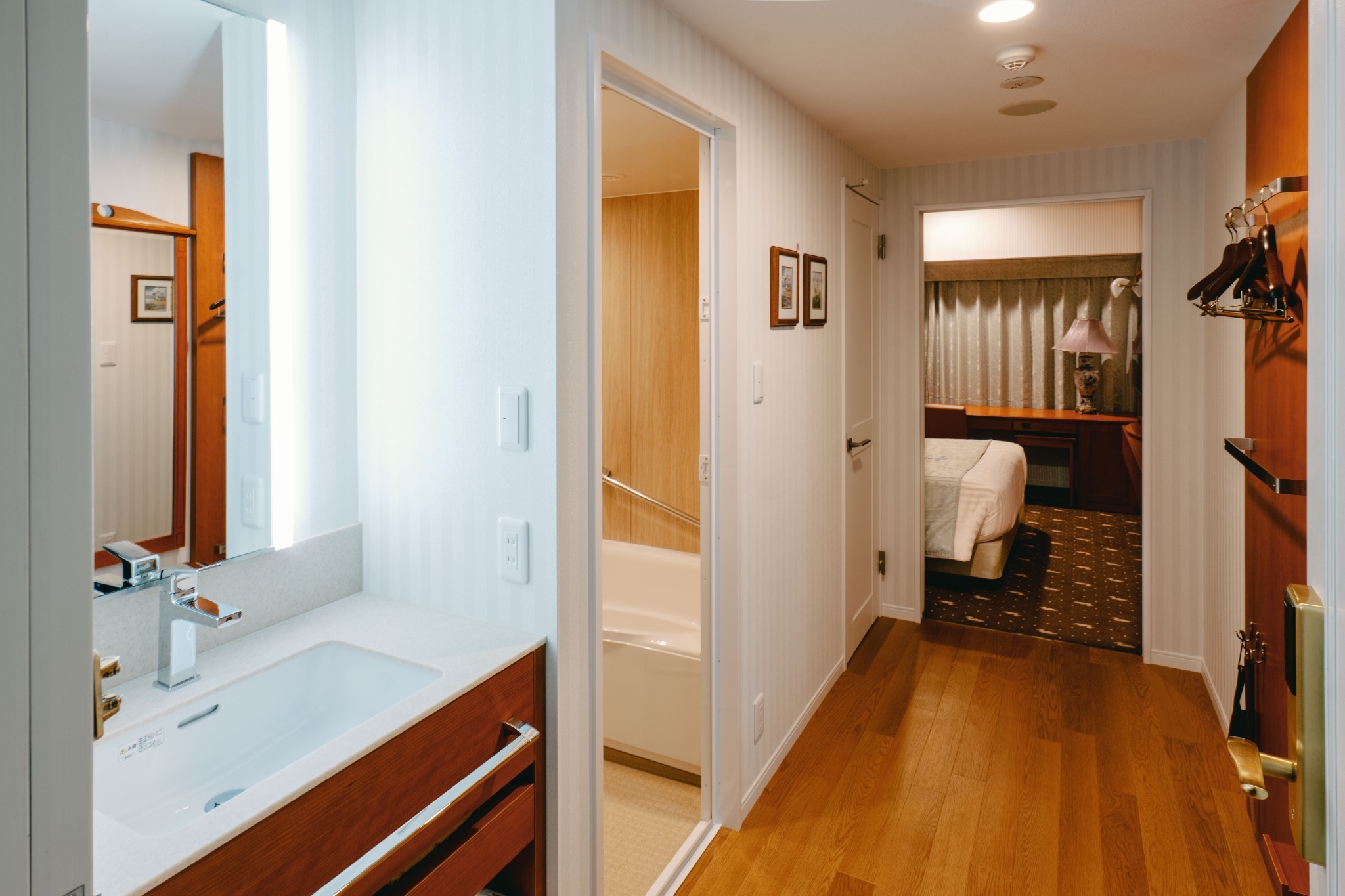 ふるさと納税 滋賀県 草津市 ホテルボストンプラザ草津ご宿泊券 ふるさと納税ホテルボストンプラザ草津 ペア宿泊券⁄スタンダード