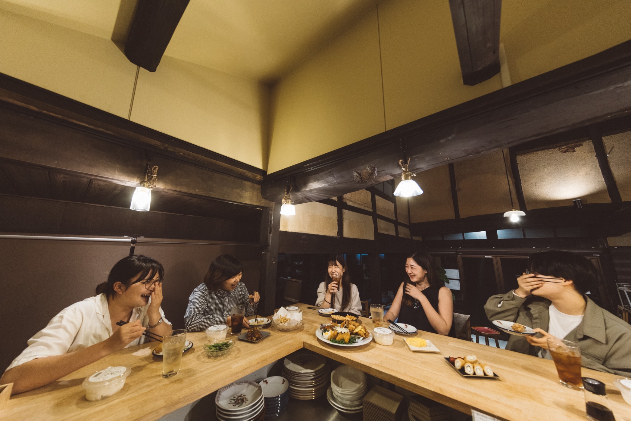 【父母ヶ浜まで車で3分】一棟貸し!最大8名・築100年の建物をフルリノベーション・Wi-Fi完備