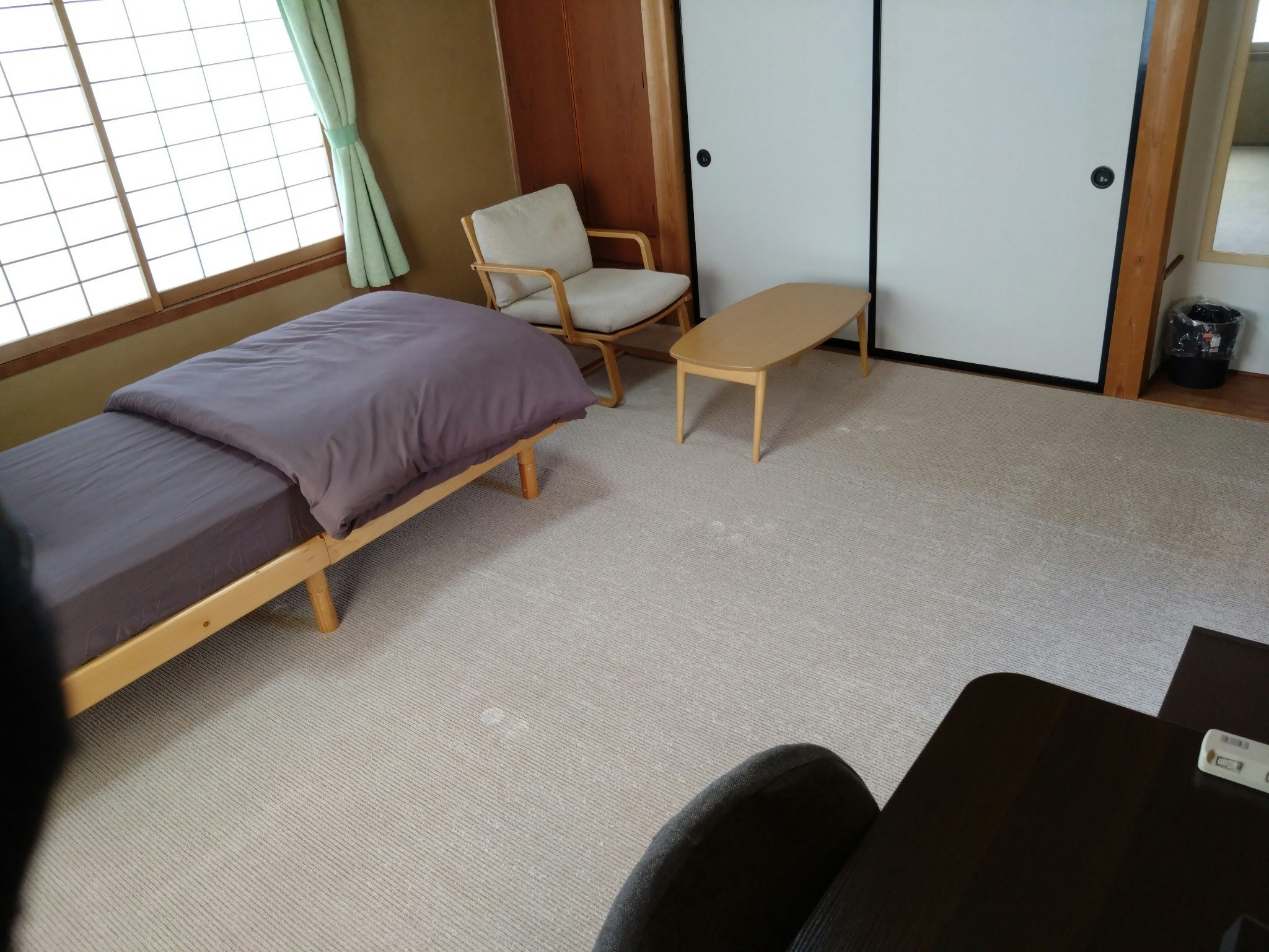 2F 1人 ゆったり個室 シングルベッドルーム