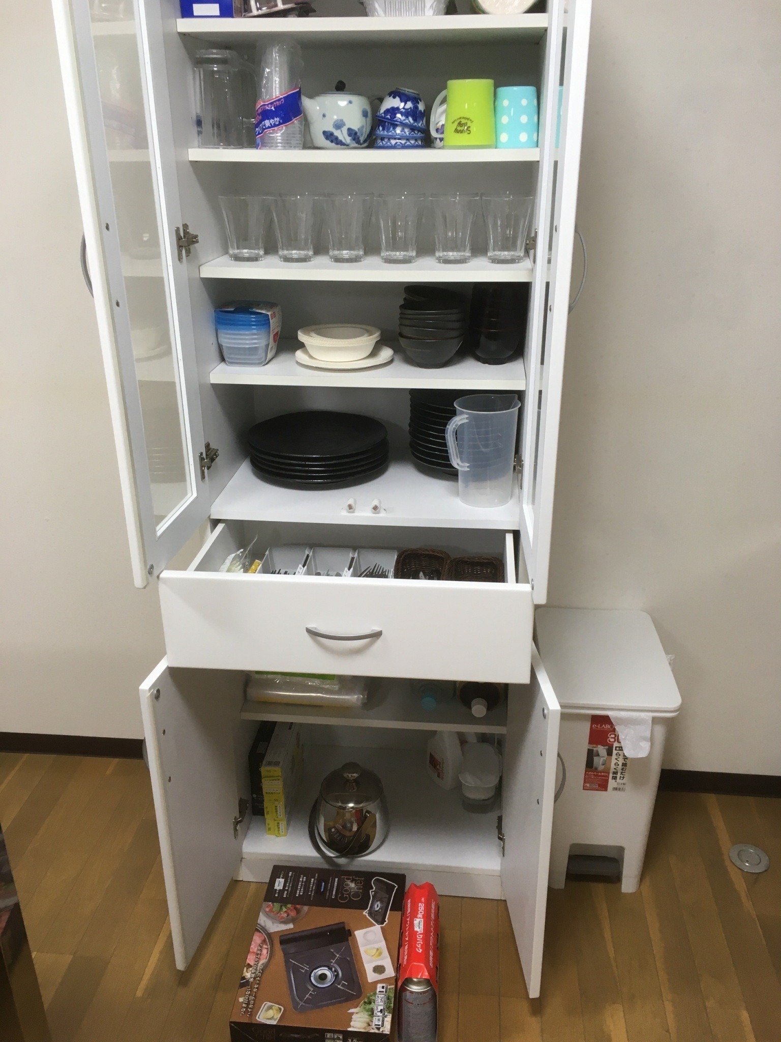 食器はご自由にご利用ください