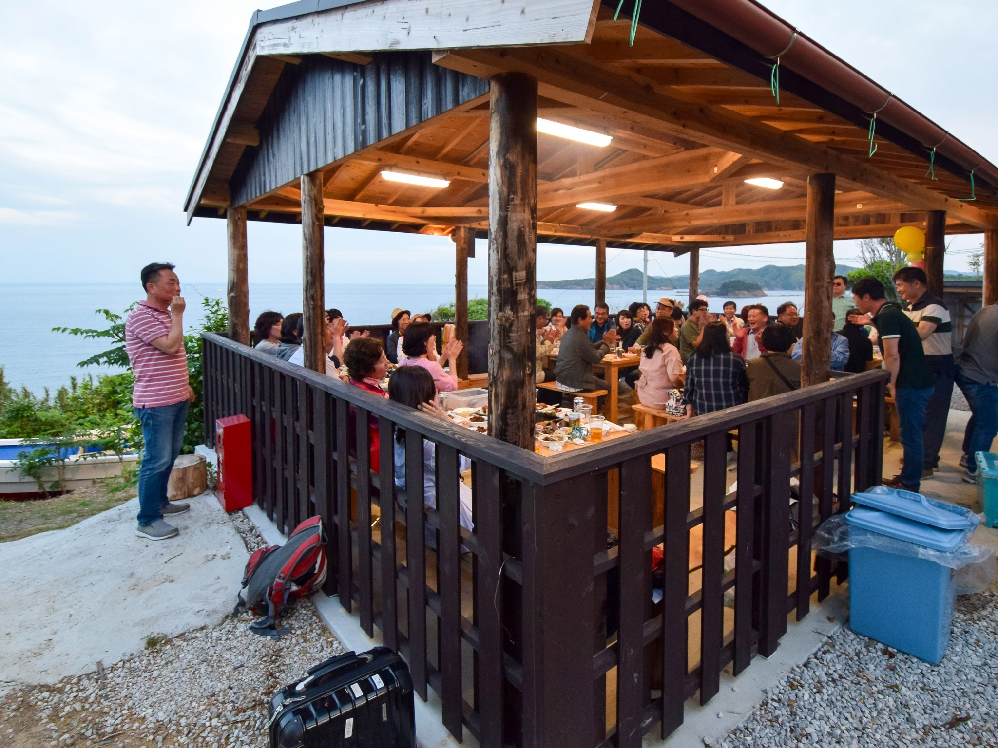 ・【BBQ】海辺に集まり楽しくバーベキュー♪