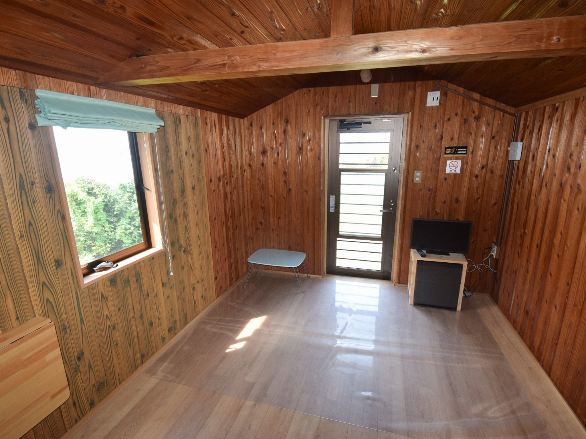 ・【バンガロー1棟・2棟】2021年に改装!エアコン・テレビ完備で快適にお過ごしいただけます