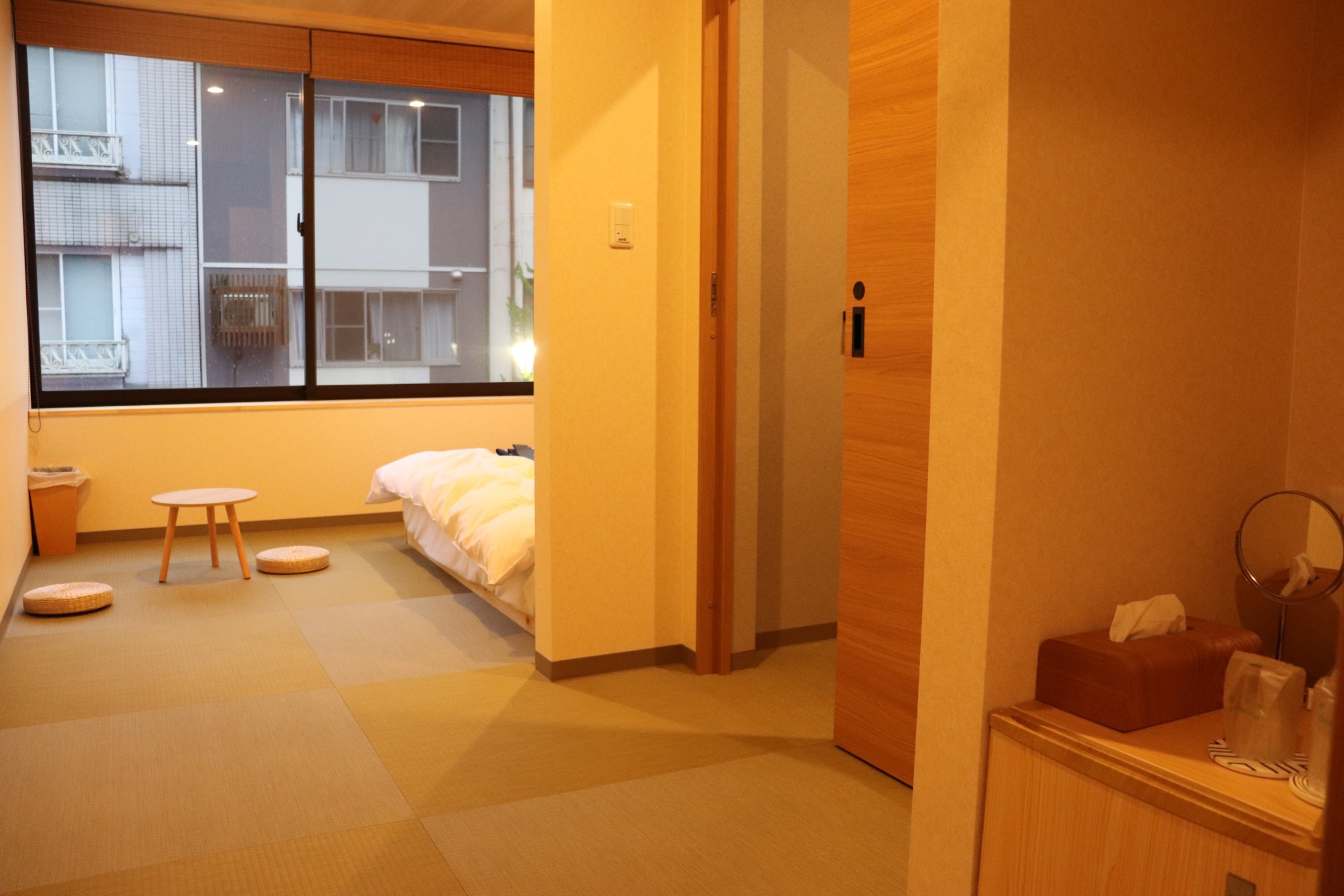 201城崎温泉駅から徒歩一分!今なら一階カフェのモーニングセットと2階「華」のレンタル浴衣が無料!
