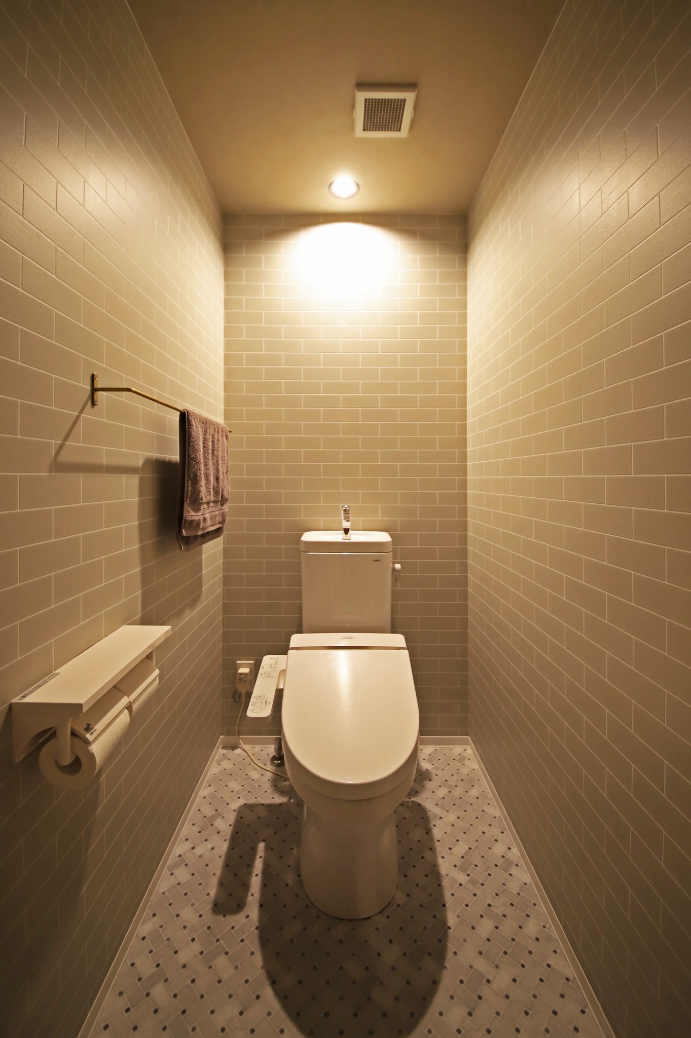 トイレは2箇所、ご用意がございます。There are 2 toilets available.