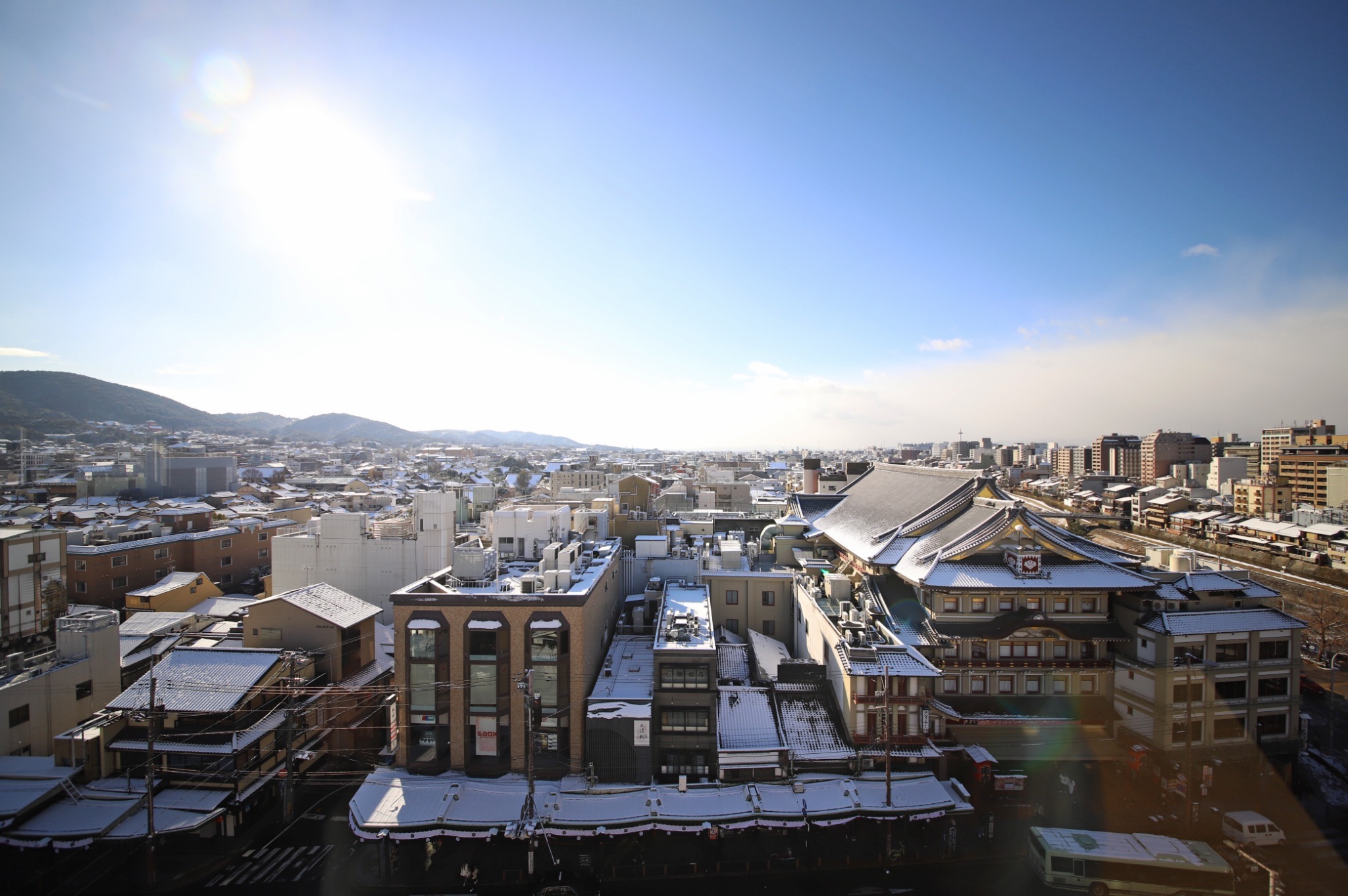 冬の京都 The view from the Lan Gionshijo