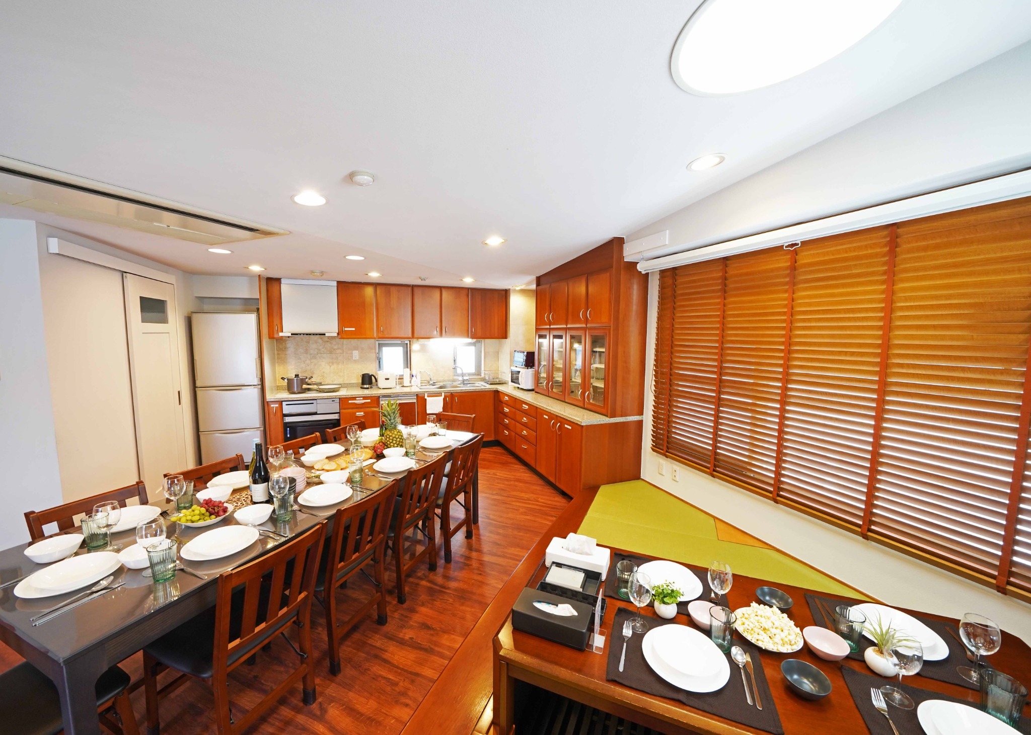 食器類一式揃っています 