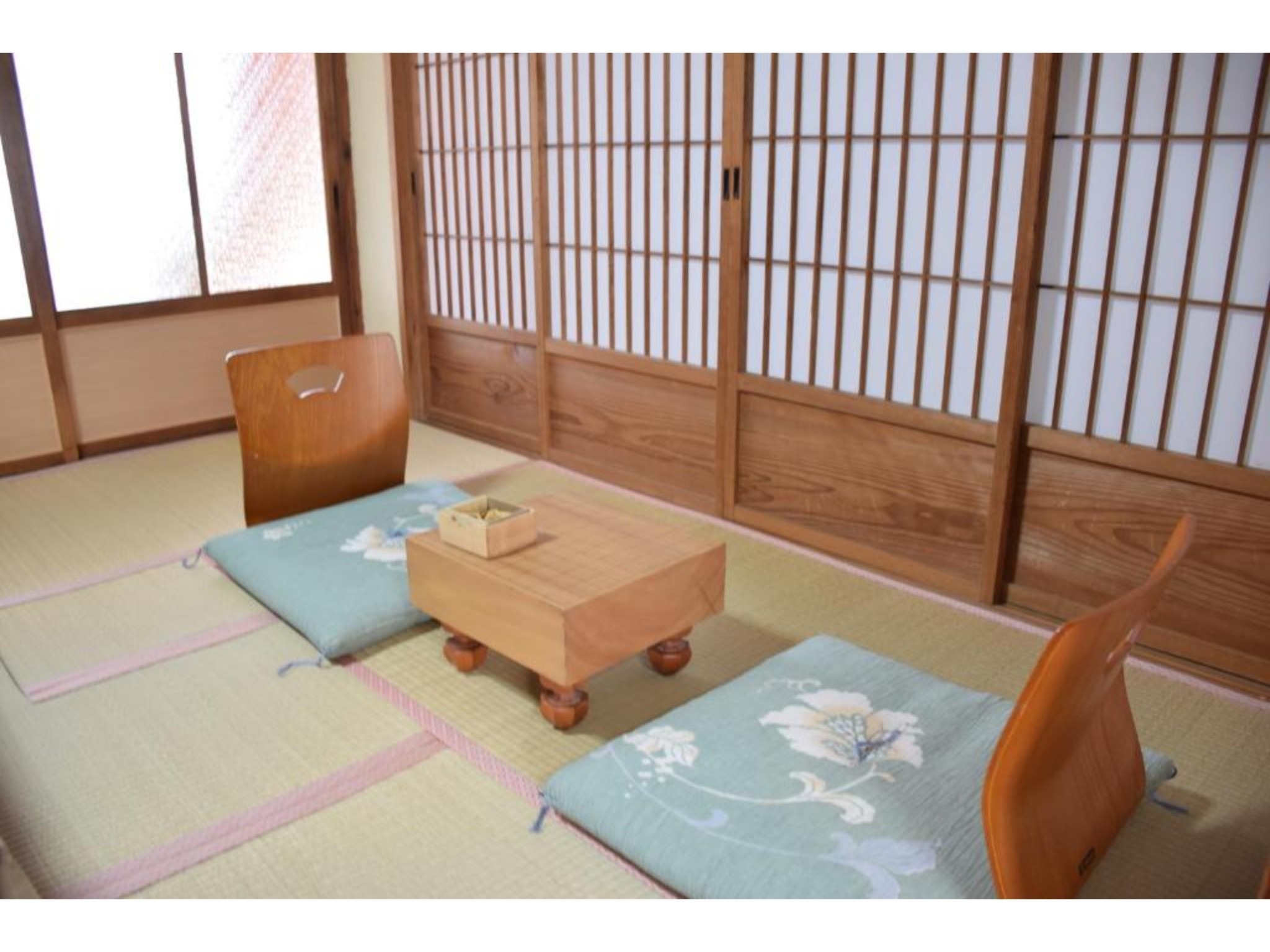 和室(3名様まで)