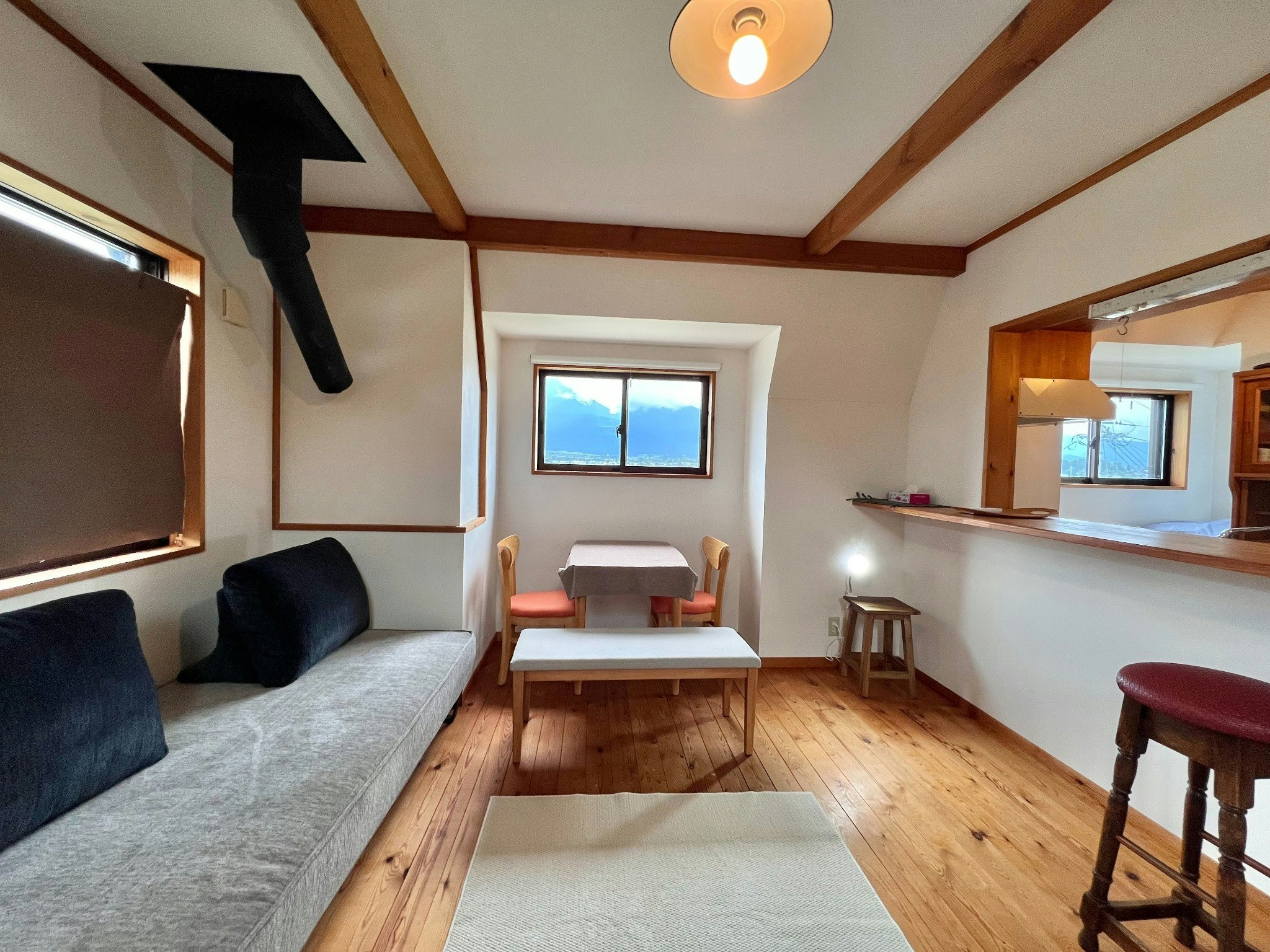 CANOA Guest House River