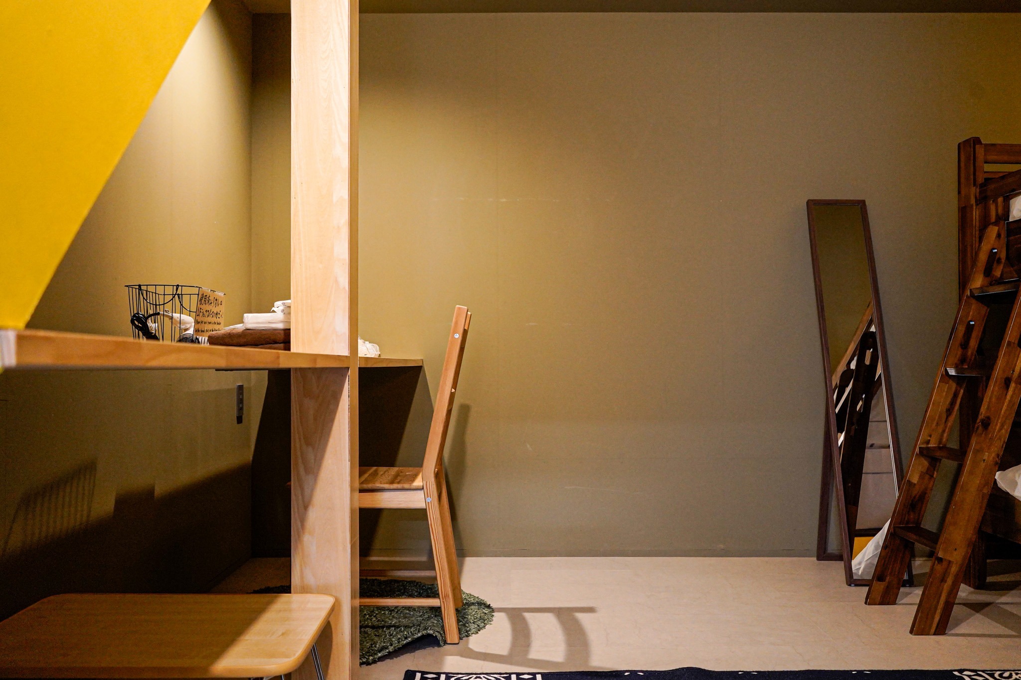 最大6人で2部屋使えます!城崎温泉まで徒歩1分、本屋さんが運営するゲストハウスです!