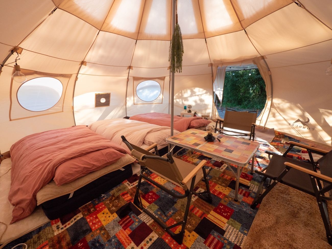 グランピング テント内観