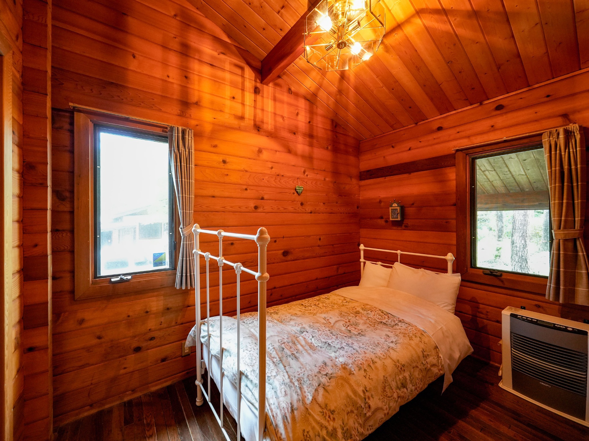 ・【アン】シングルベッドルーム。5名様利用から開放いたします※4名様までの場合はクローズしております