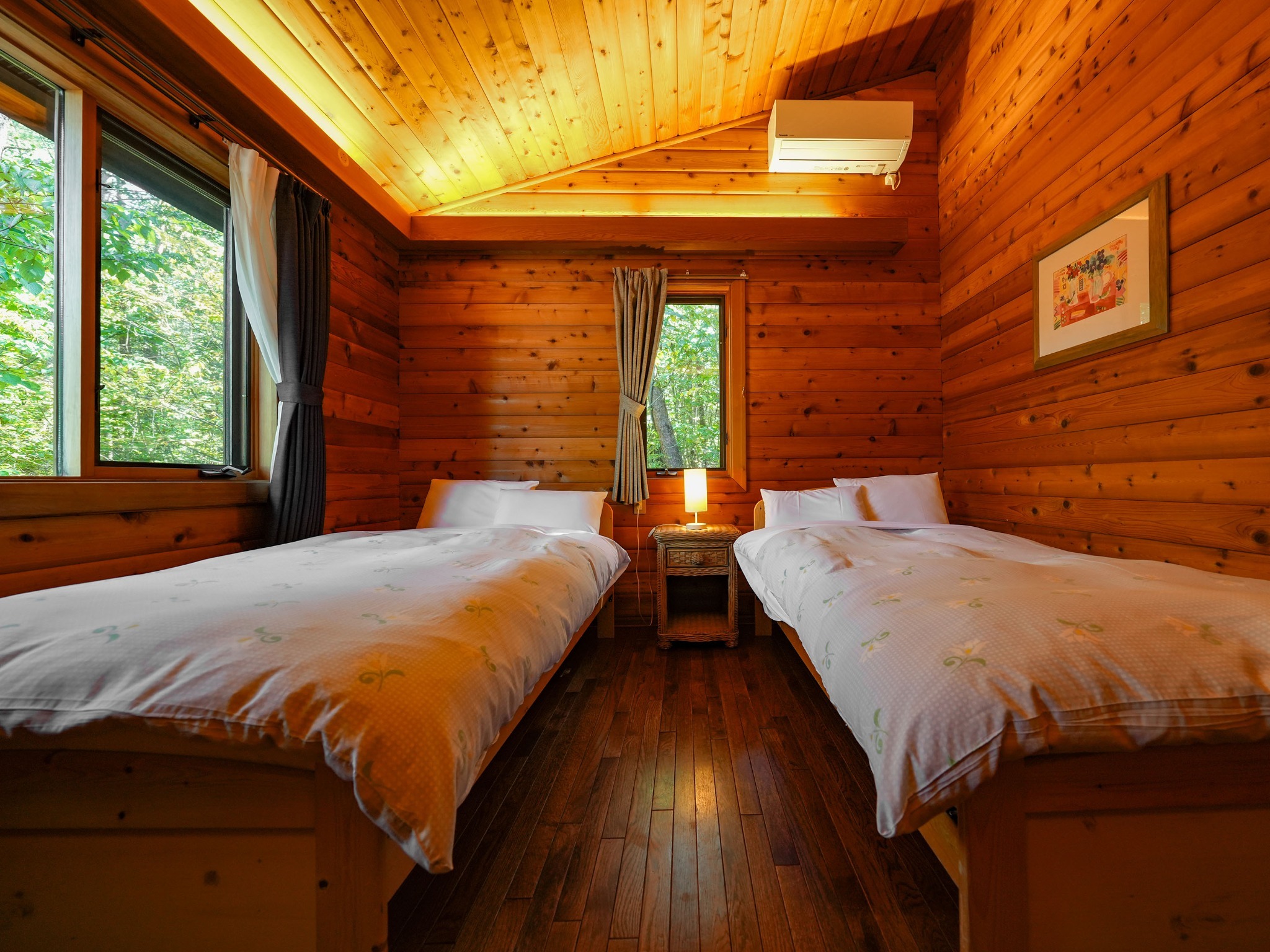 ・【カール】エアコン完備のベッドルーム。どの時期でも快適に滞在していただけます