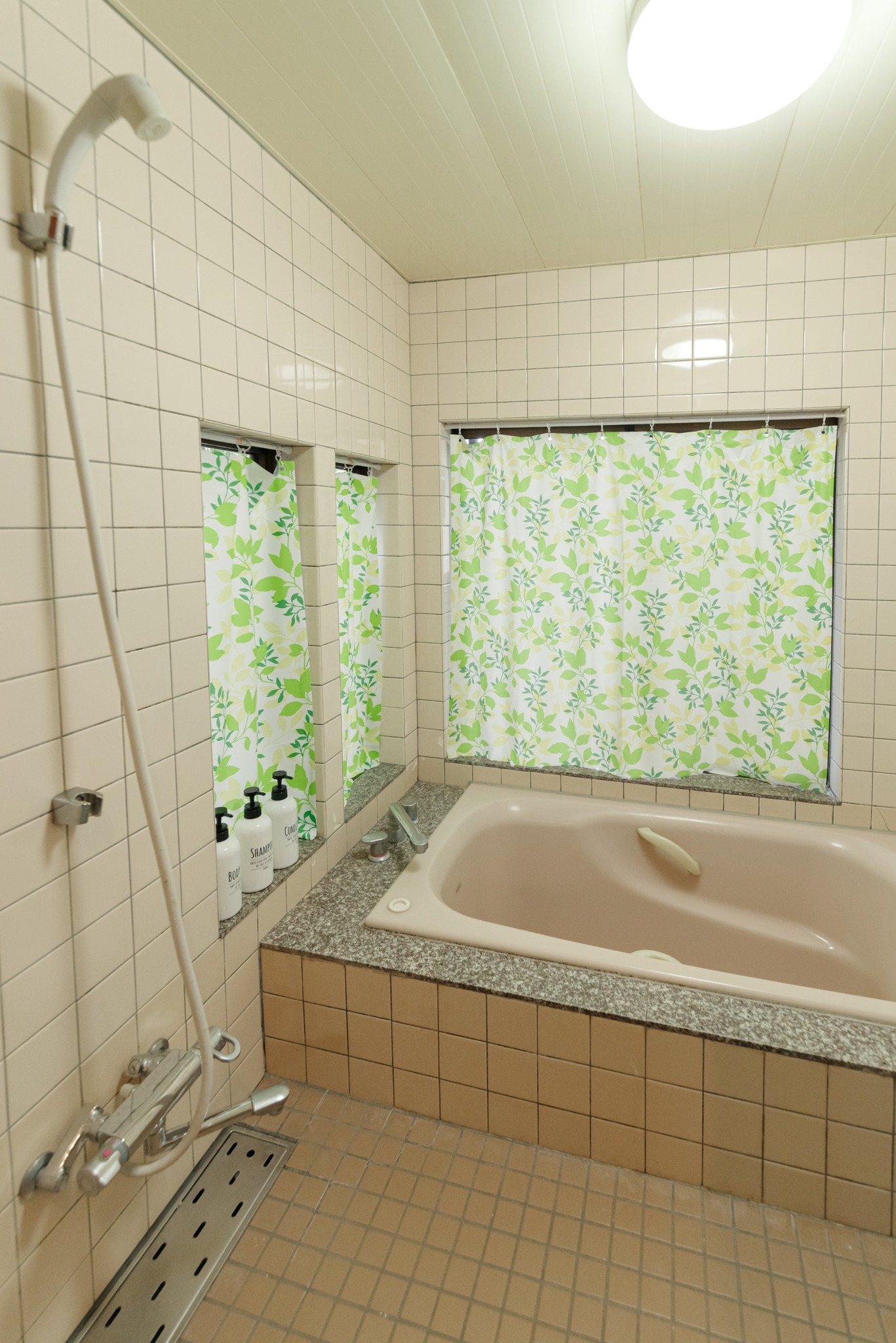 御船川清流添いに佇む貸切古民家