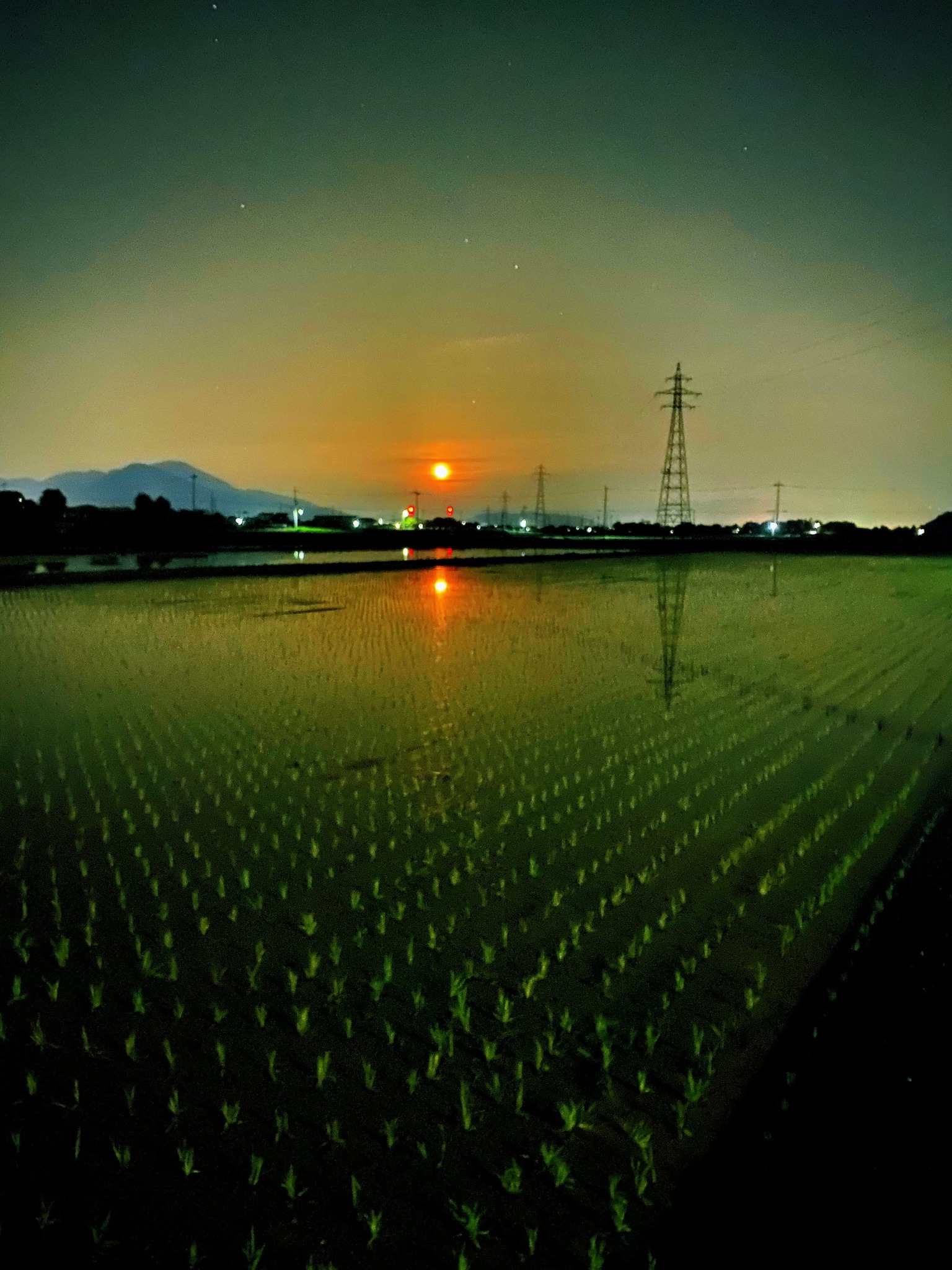 田舎の静かな夜