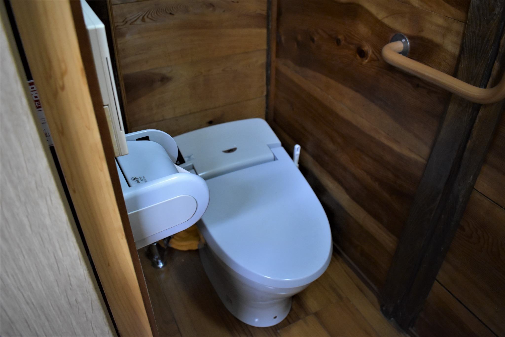 ウォシュレット付きトイレです。