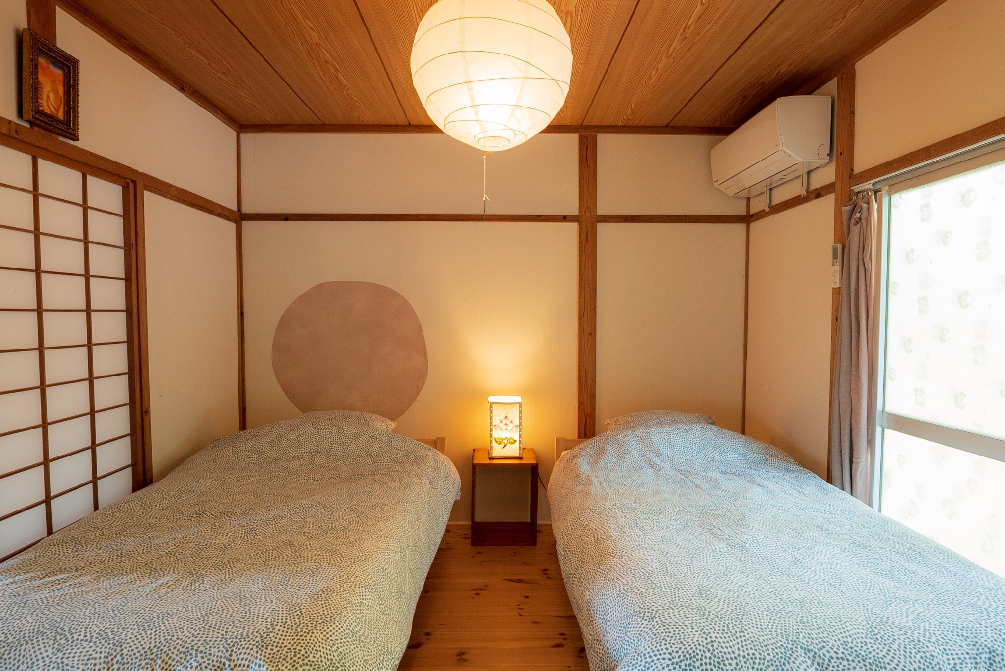 ぐっすり寝れる!と大好評のシングルベッド2台