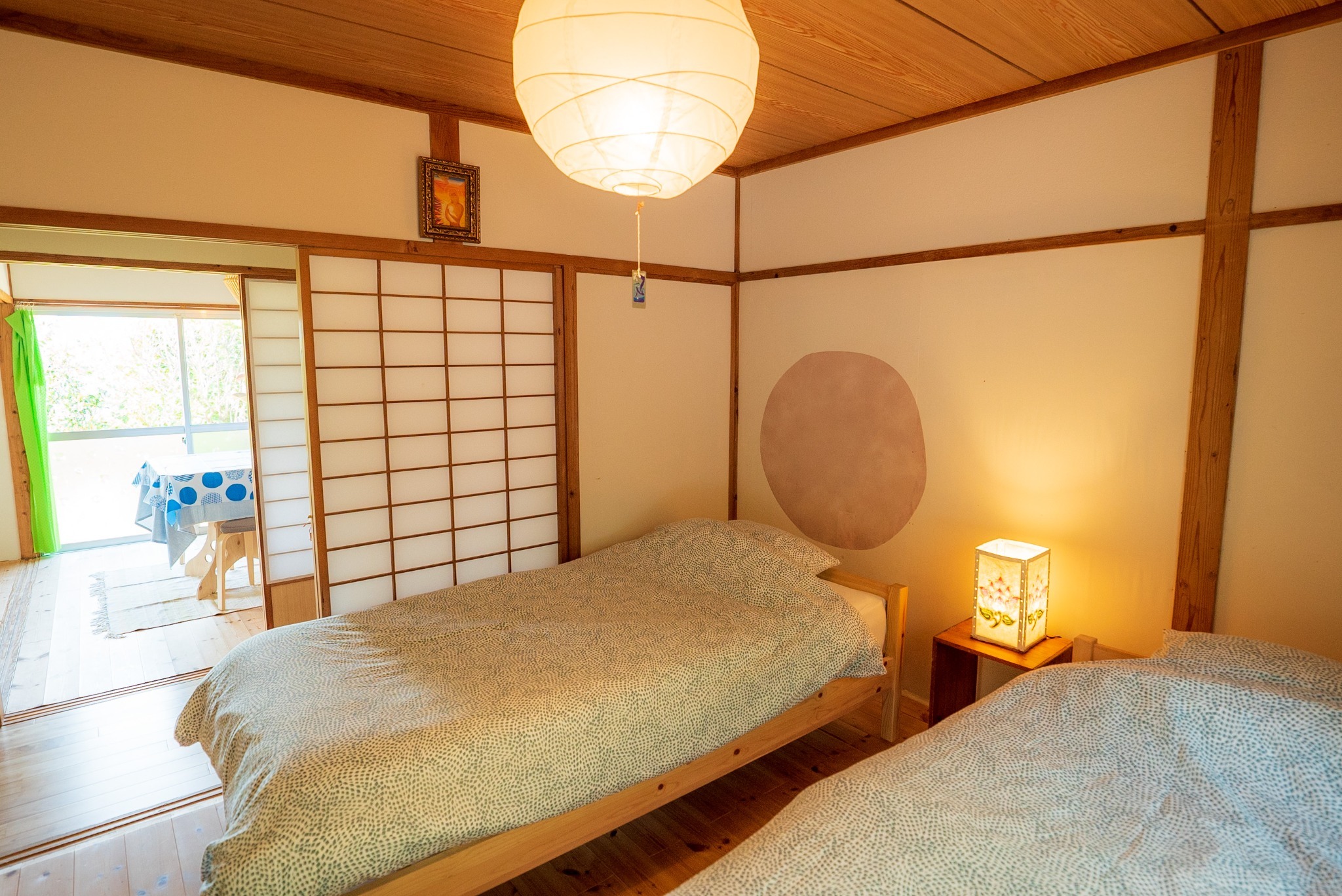 3名様以上でのご利用の場合、布団セットをご提供いたします。