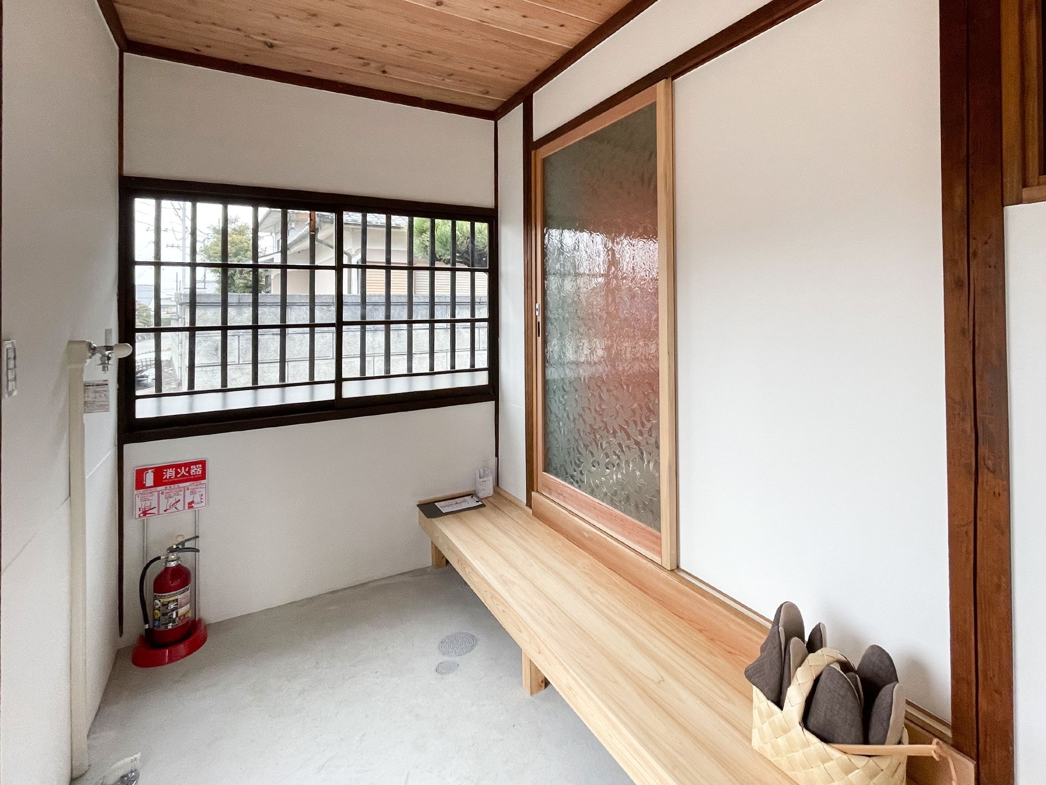 古代日本の中心地「明日香村」の小さなリノベーション一軒家を完全貸切。日本画を堪能する宿。