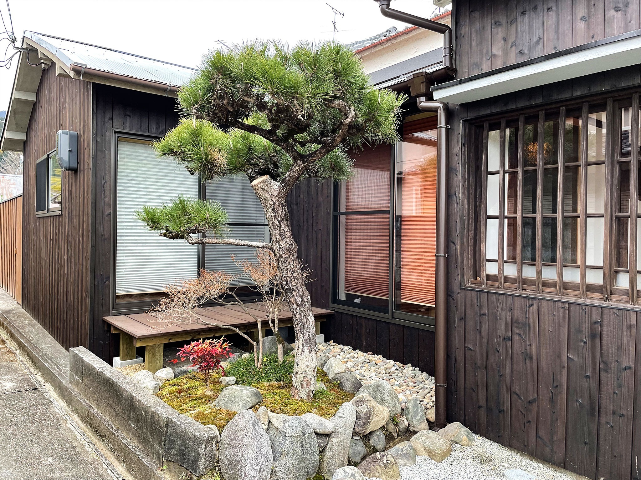 古代日本の中心地「明日香村」の小さなリノベーション一軒家を完全貸切。日本画を堪能する宿。