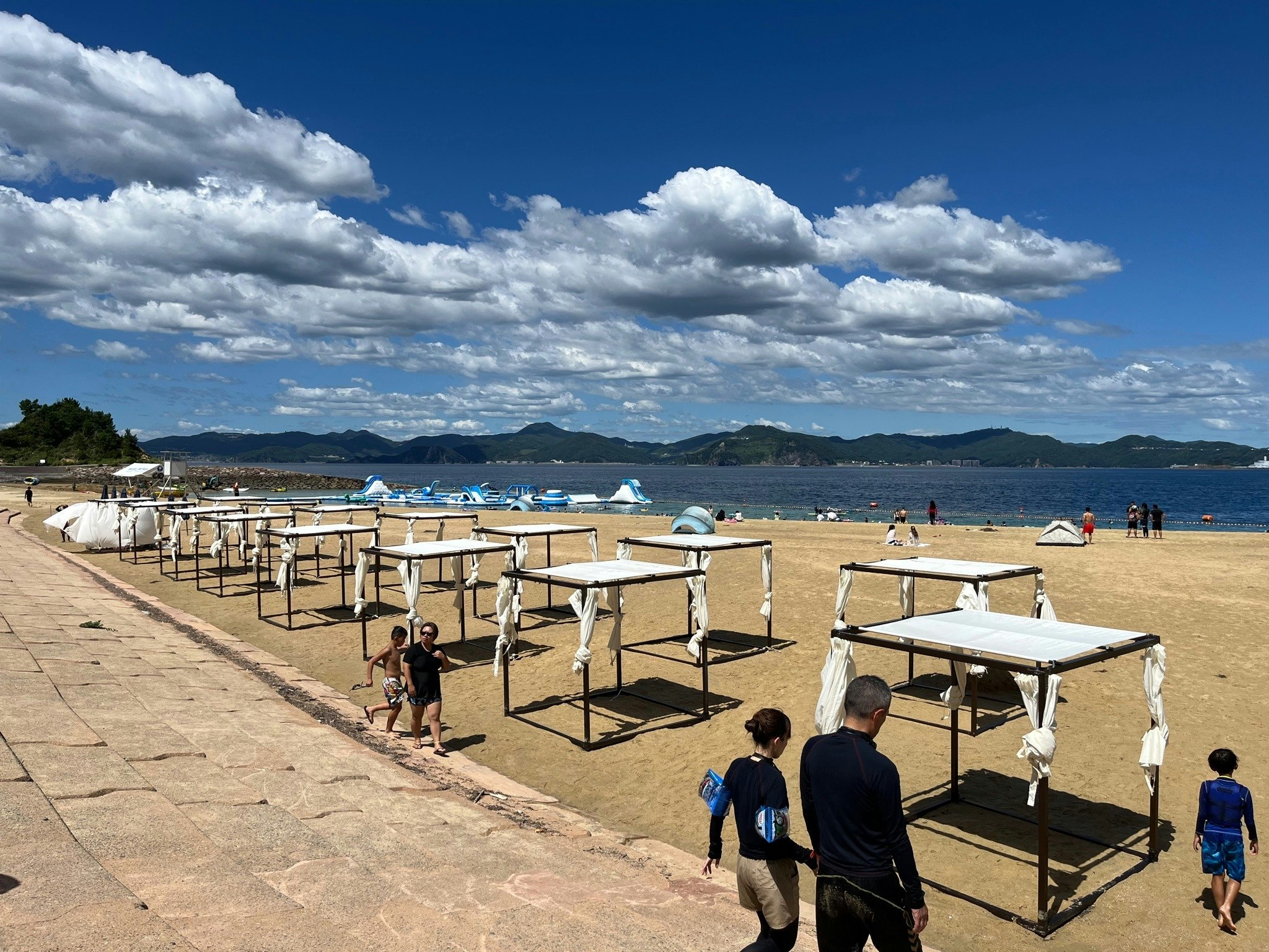 「伊王島ビーチハウス」総檜造りログサウナ付き(定員8名)