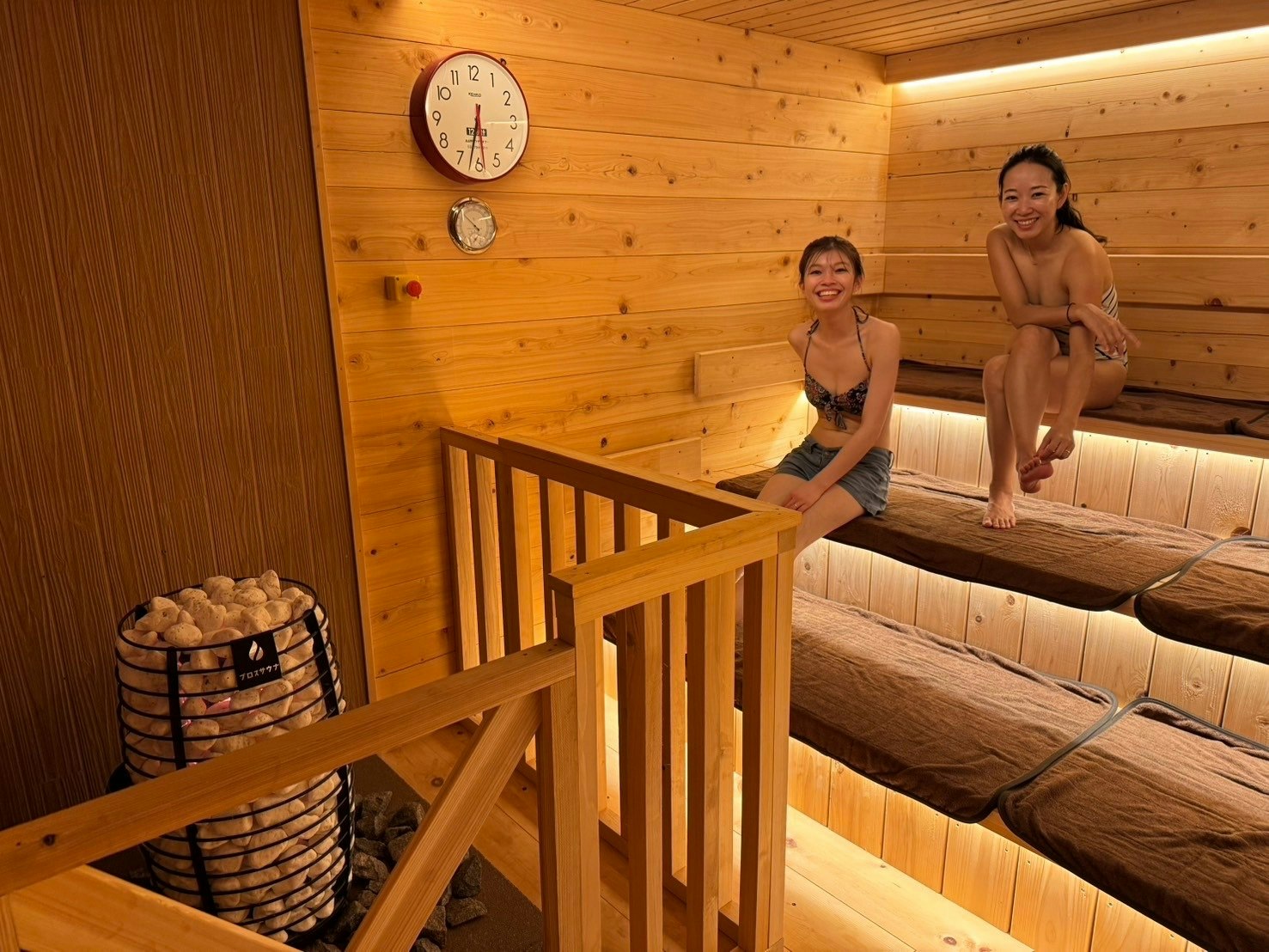 「伊王島ビーチハウス」総檜造りログサウナ付き(定員8名)