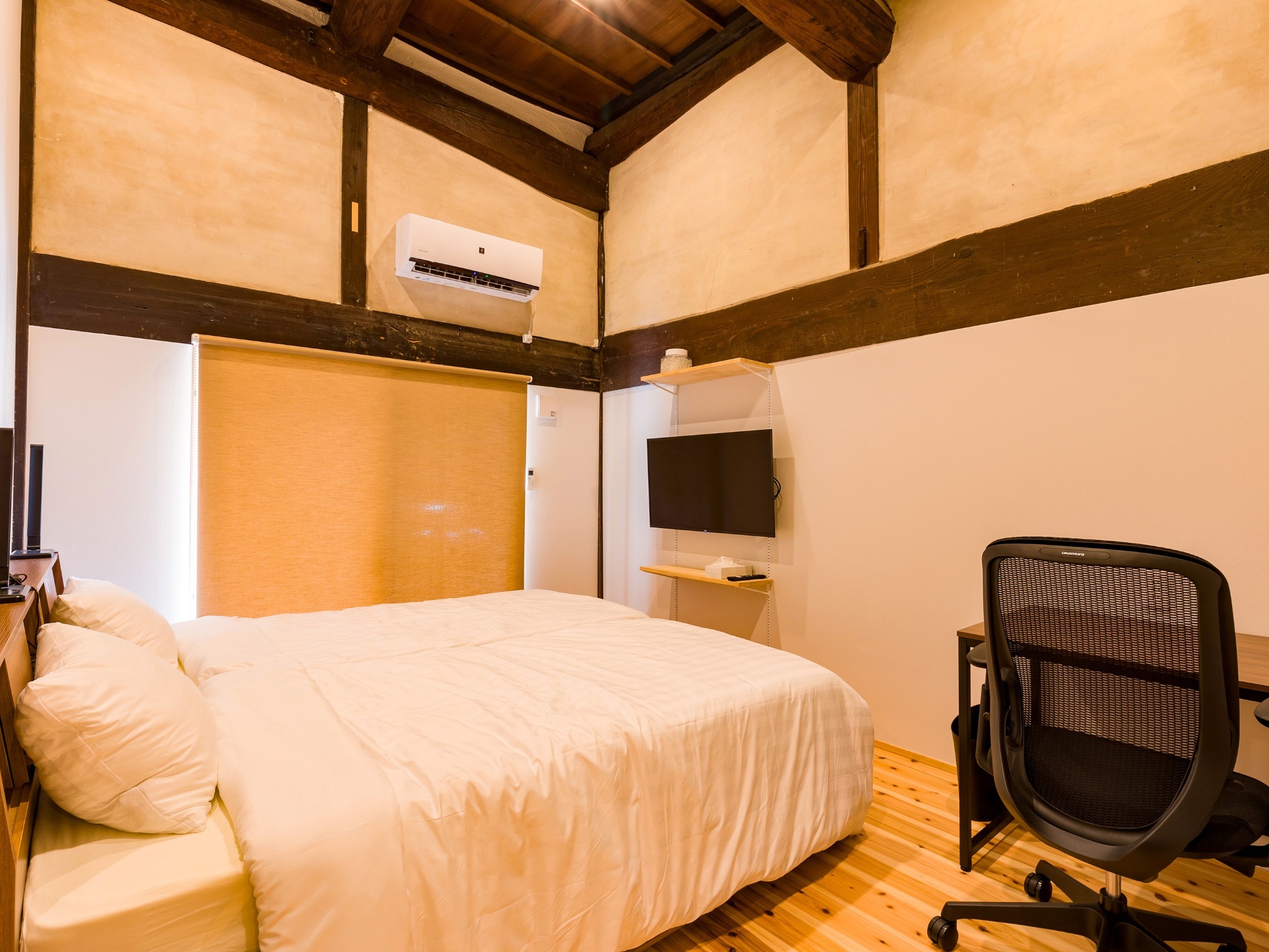 ・【2名用ツインルーム】天井が高く広さを感じられるお部屋です