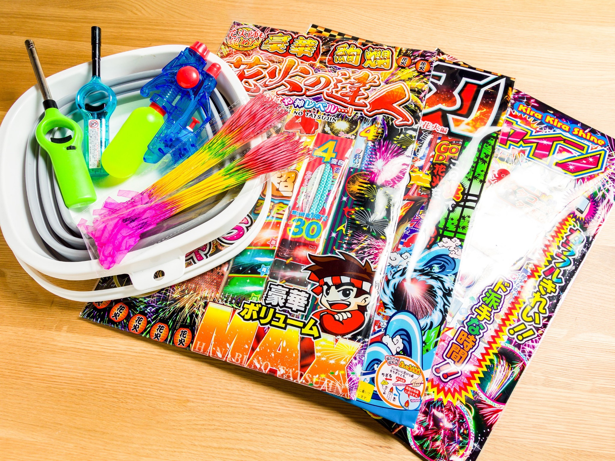 ・小さいお子様用には無料の花火セットや水鉄砲もございます