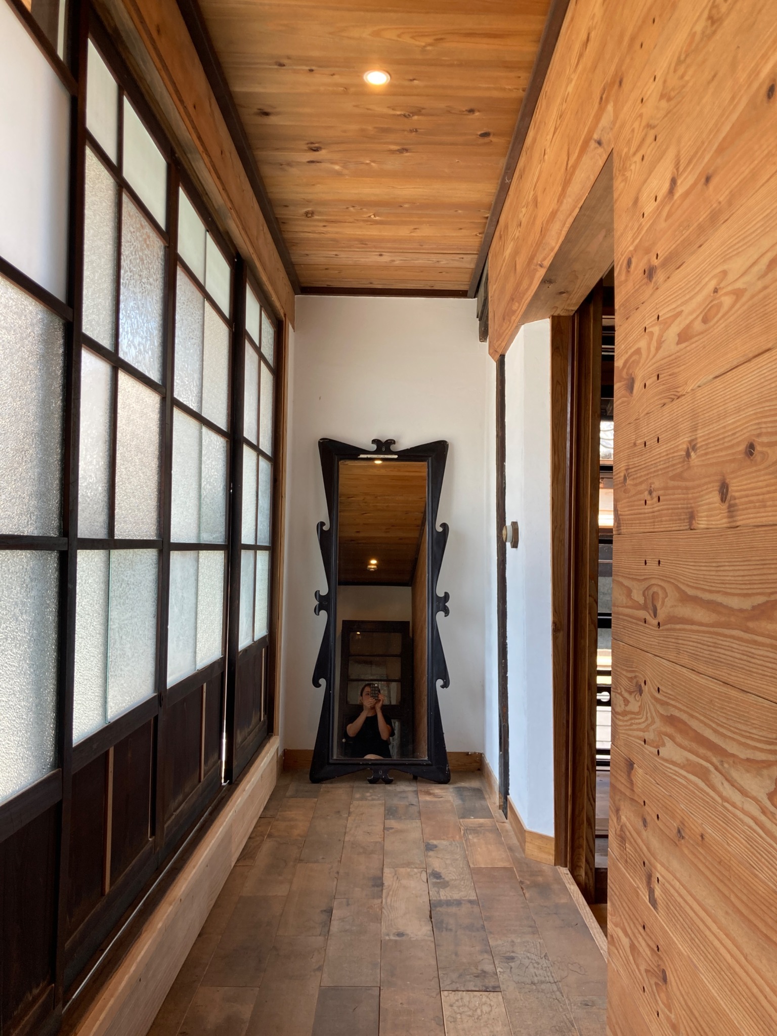 GUESTHOUSE425+ 古民家一棟貸し。檜風呂、テラス有り。街にいながらタイムスリップ