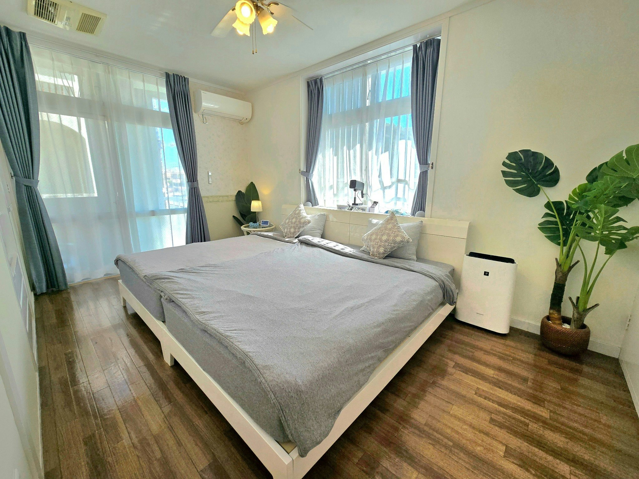 海がテーマのゆったり63m2/徹底清潔/沖縄アリーナ徒歩圏内/人気の街・北谷/高速ICまで3分/2-