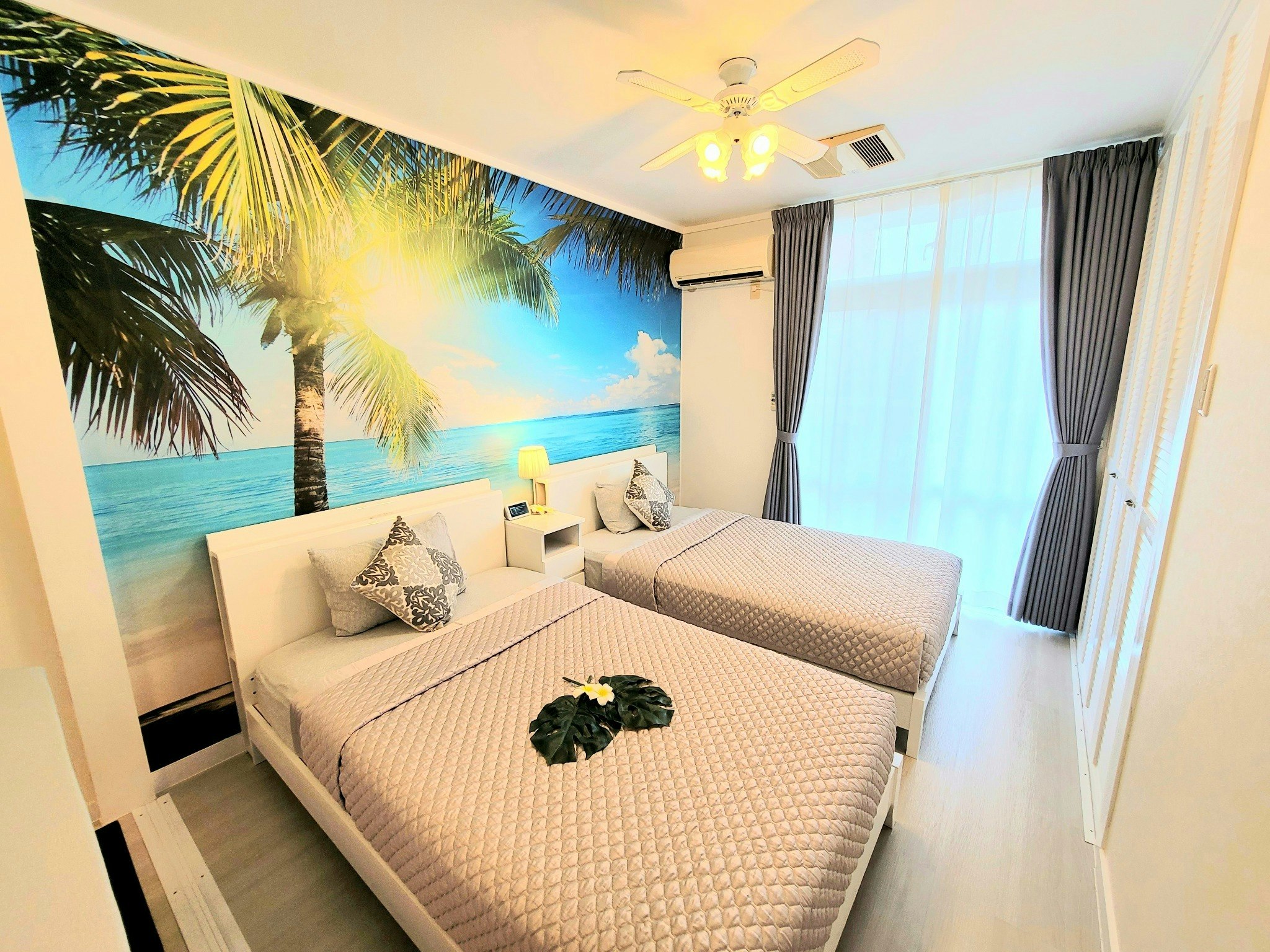 海がテーマのゆったり63m2/徹底清潔/沖縄アリーナ徒歩圏内/人気の街・北谷/高速ICまで3分/3-