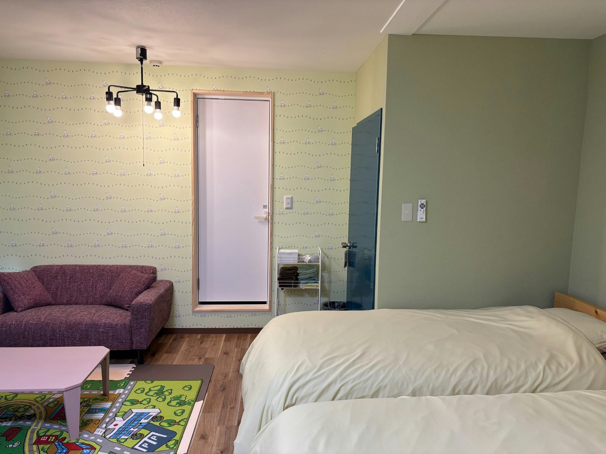 【5人部屋】(バス・トイレ付)