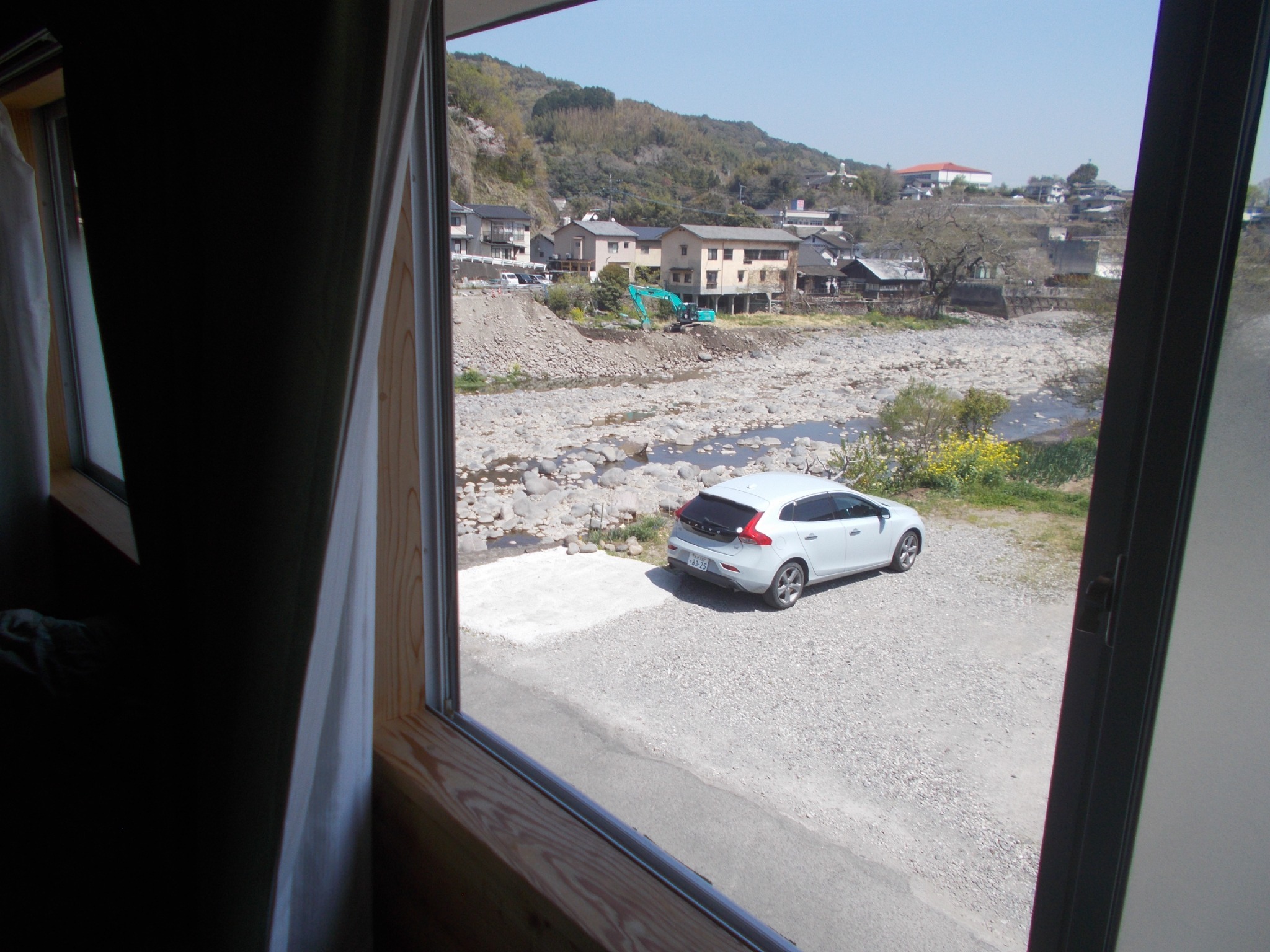 畳の三人収容部屋。