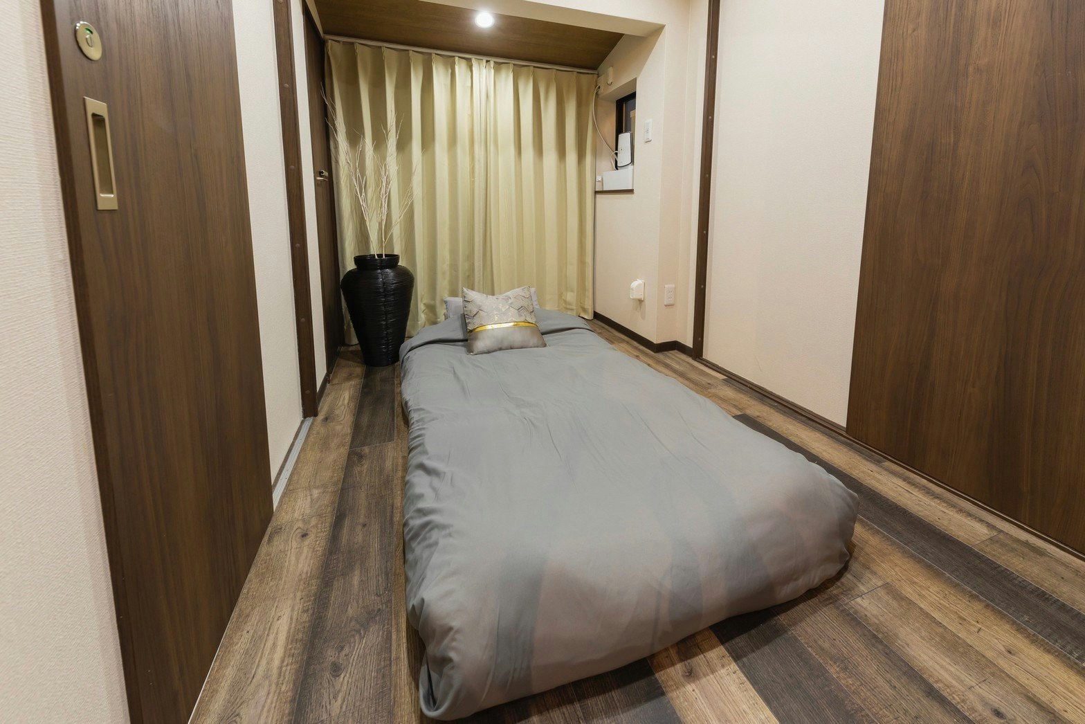 京都駅近くの便利な立地と9名様まで宿泊できるお部屋が自慢の1棟貸しゲストハウス