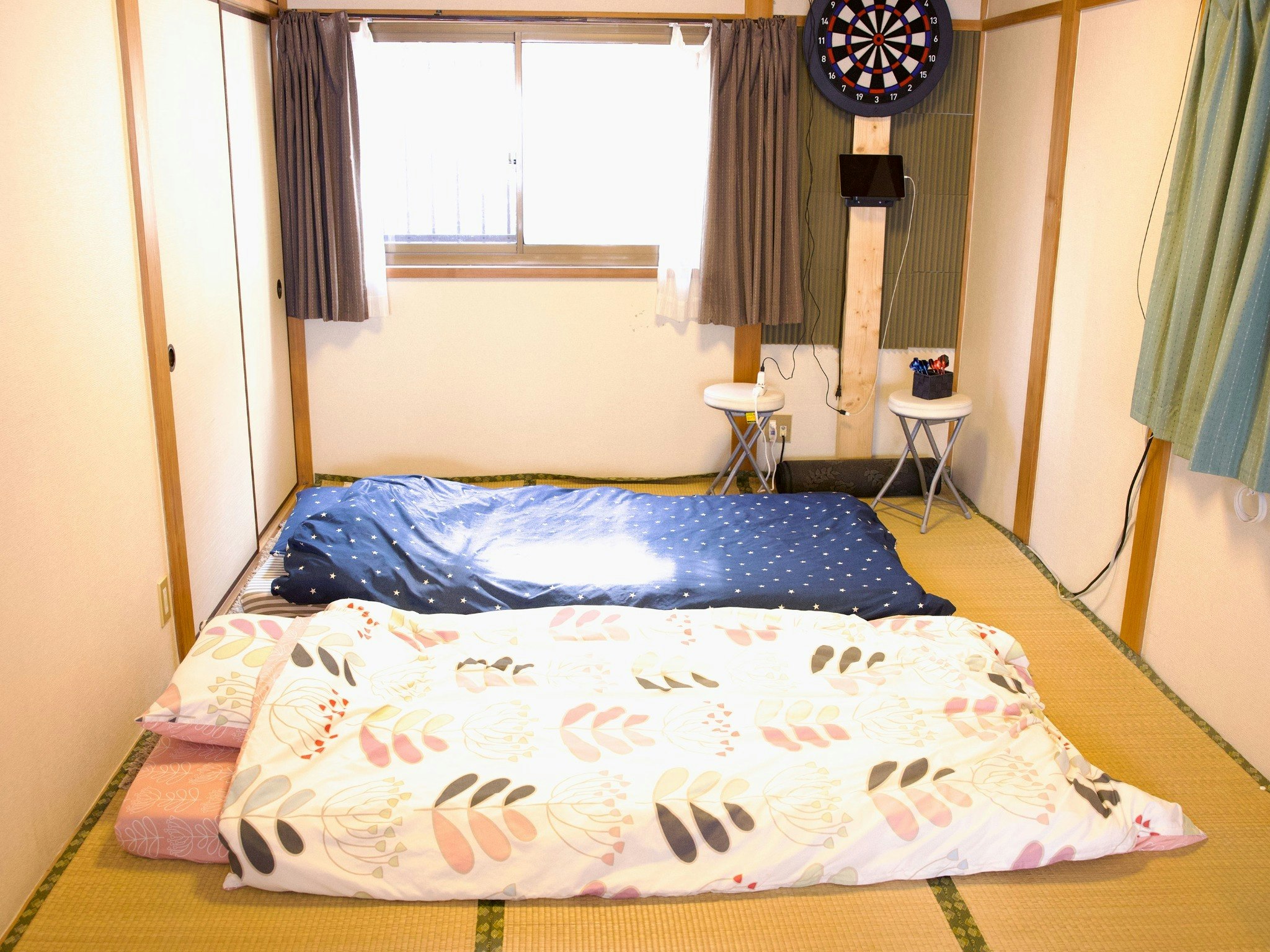 【1棟貸し・最大7名】駅チカ徒歩3分!静かな住宅街で家族や友達グループでの快適にくつろげる空間を提供