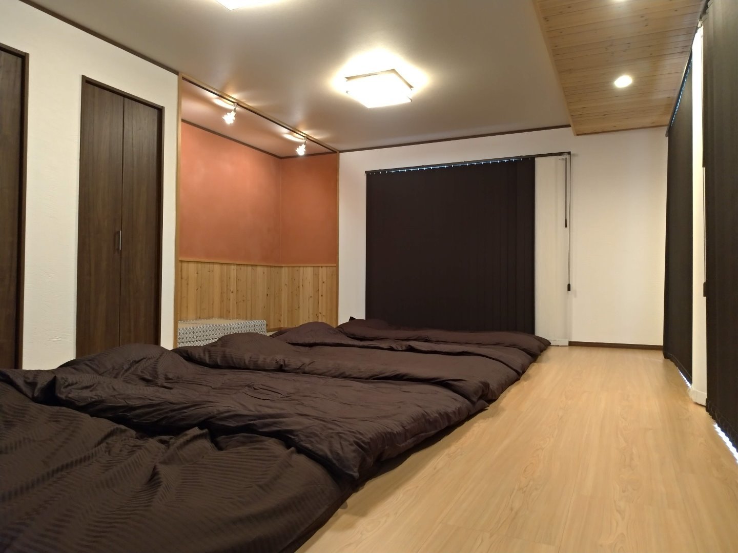 Master Bedroom Bed×Max5