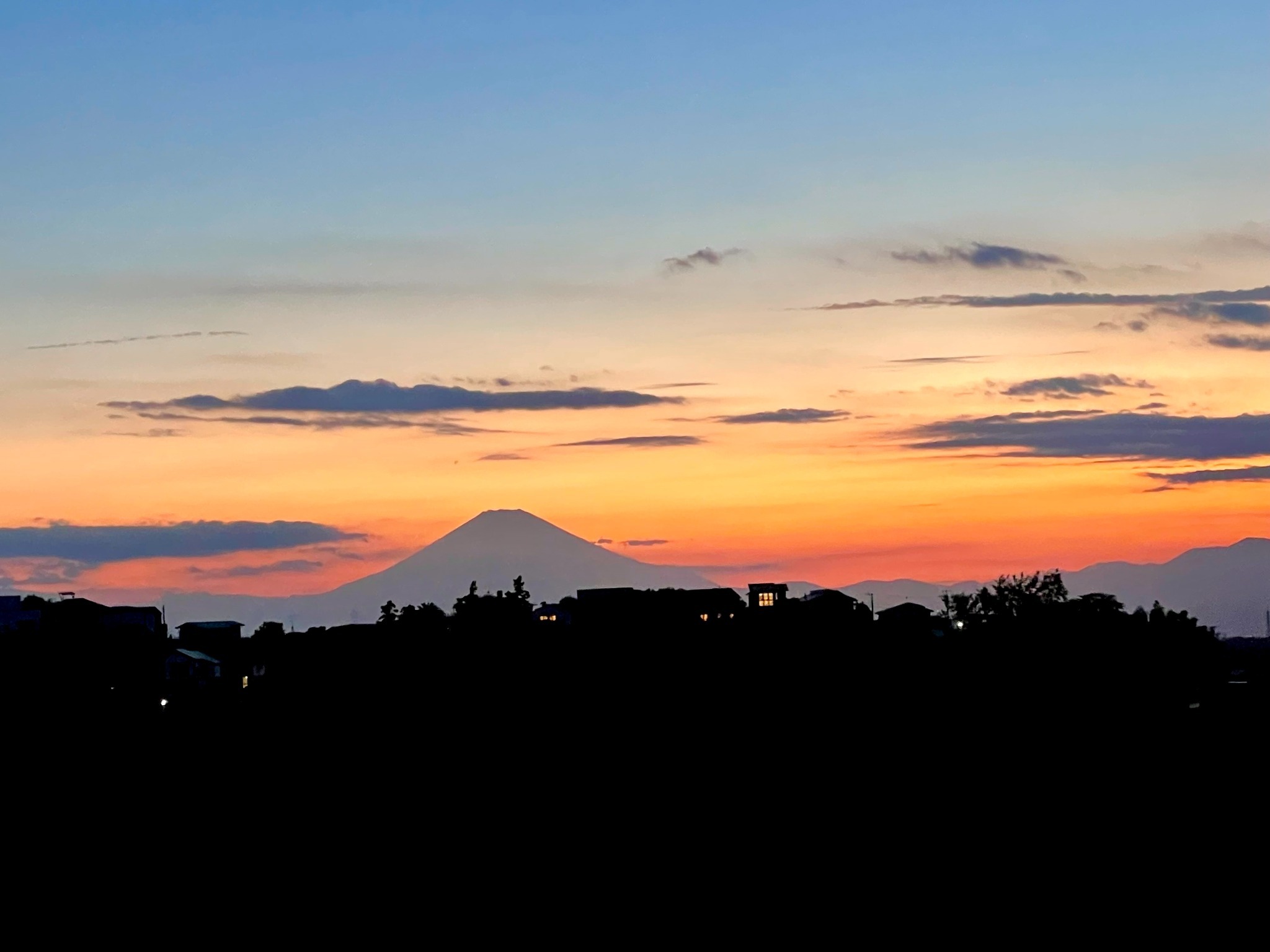 洋室A『 富士山の眺望・夜の夜景を楽しめるお部屋 』