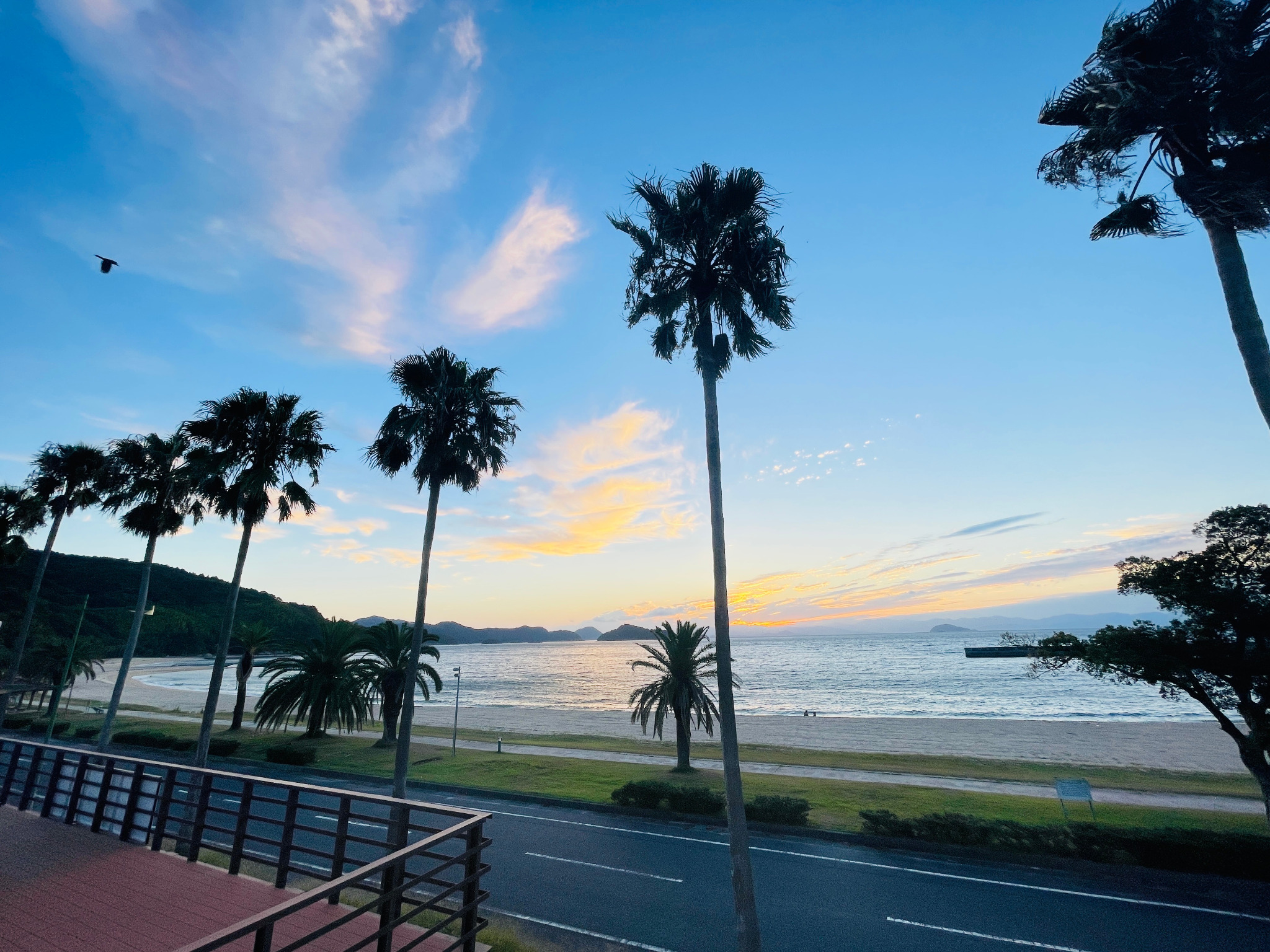 【片添ヶ浜海水浴場目の前!】和室9.5畳+板の間