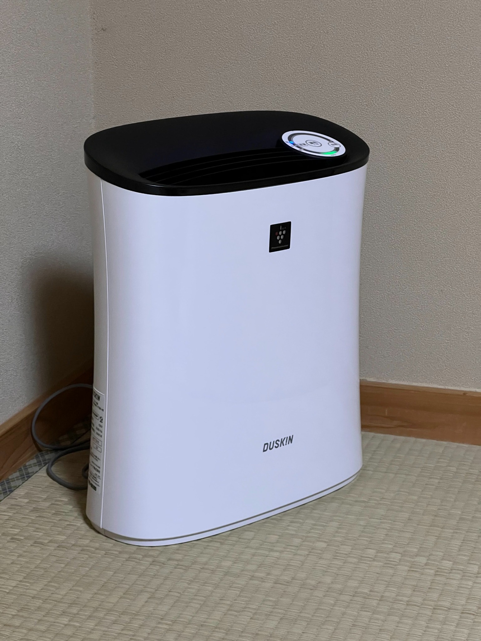 【禁煙】10畳和室:おしどりの池を一望♪ 併設のワークスペース使い放題【素泊まり】