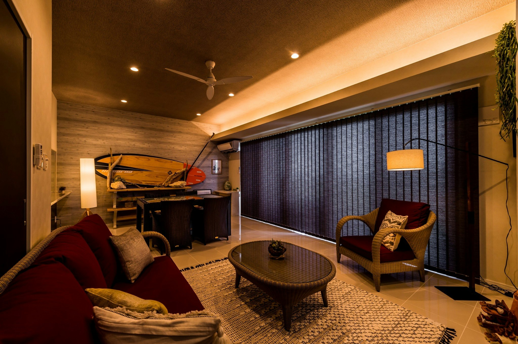 OR211リビング広々!海とウージ畑のコントラスト!